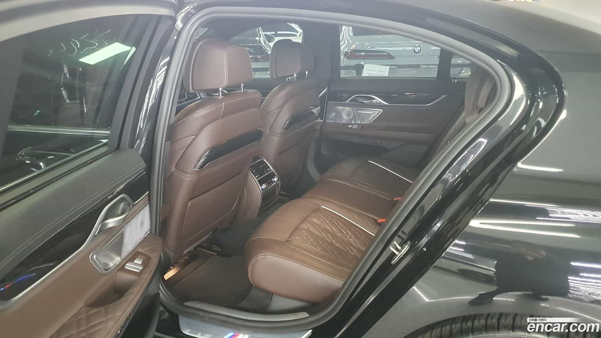 7-Series BMW 2022.6-OPTION-016