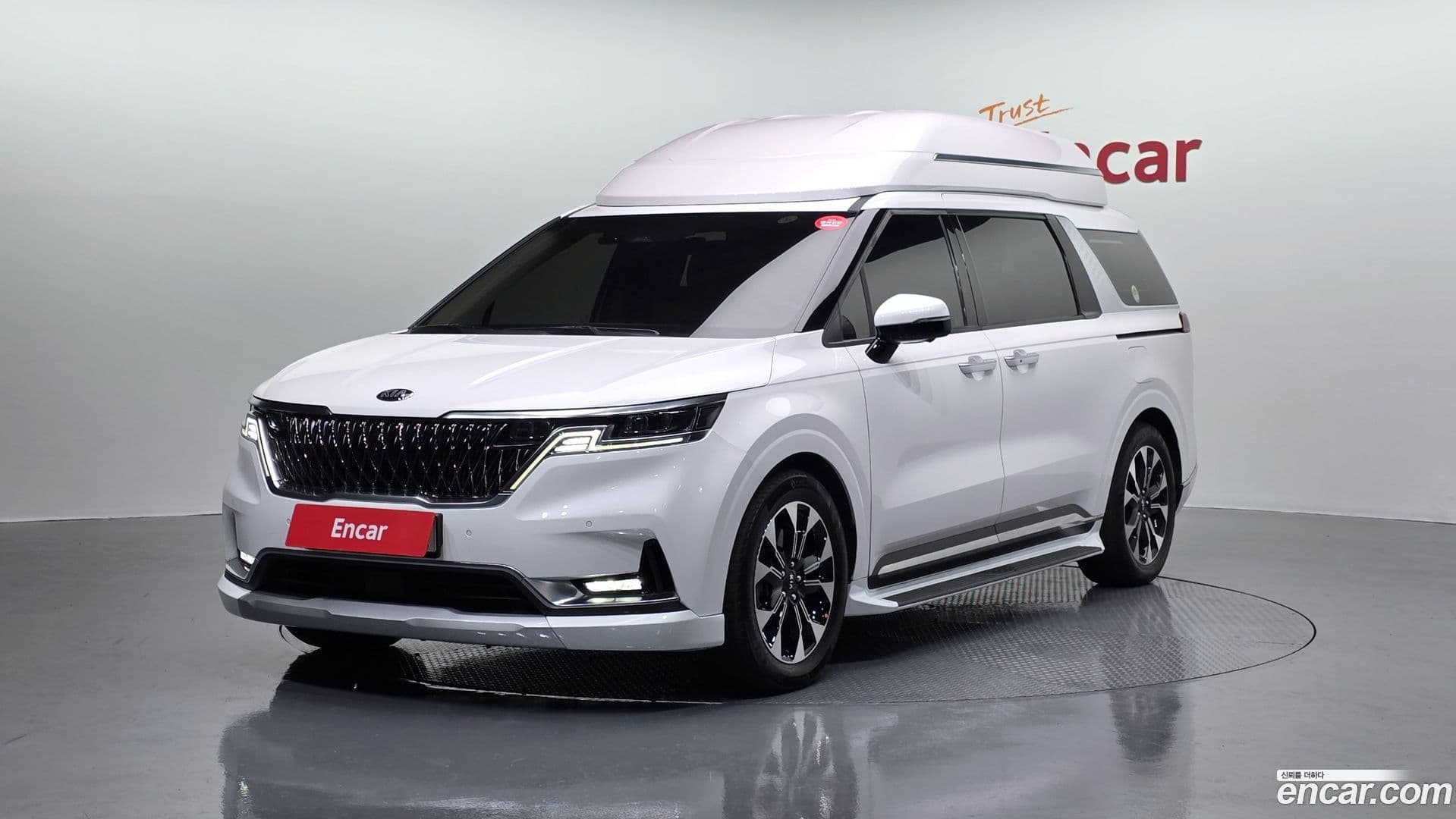 Main__Slider__Photo:Canival Kia 2021.4-0