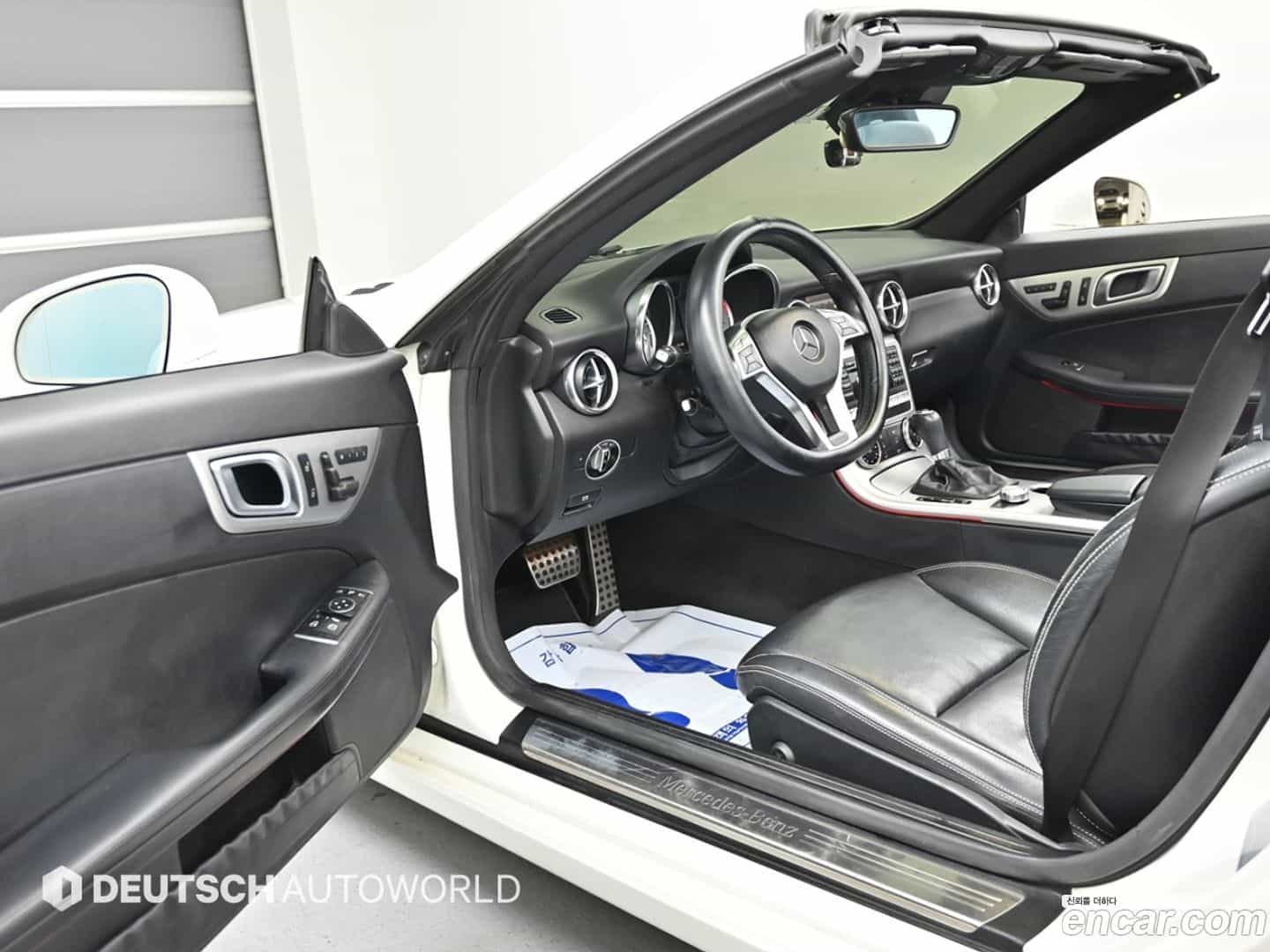 SLK-Class Mercedes-Benz 2015.3-OPTION-015