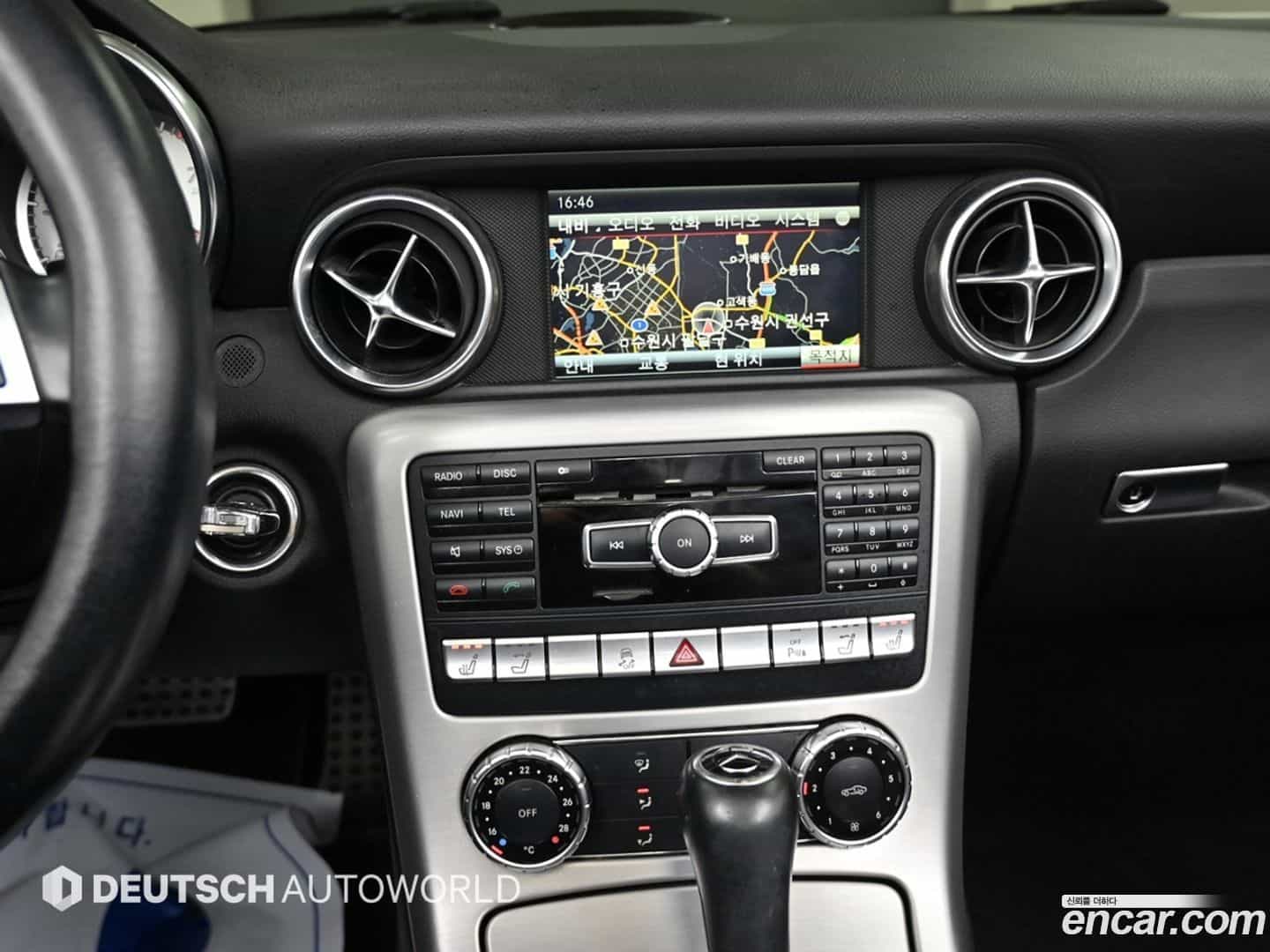 SLK-Class Mercedes-Benz 2015.3-OPTION-018