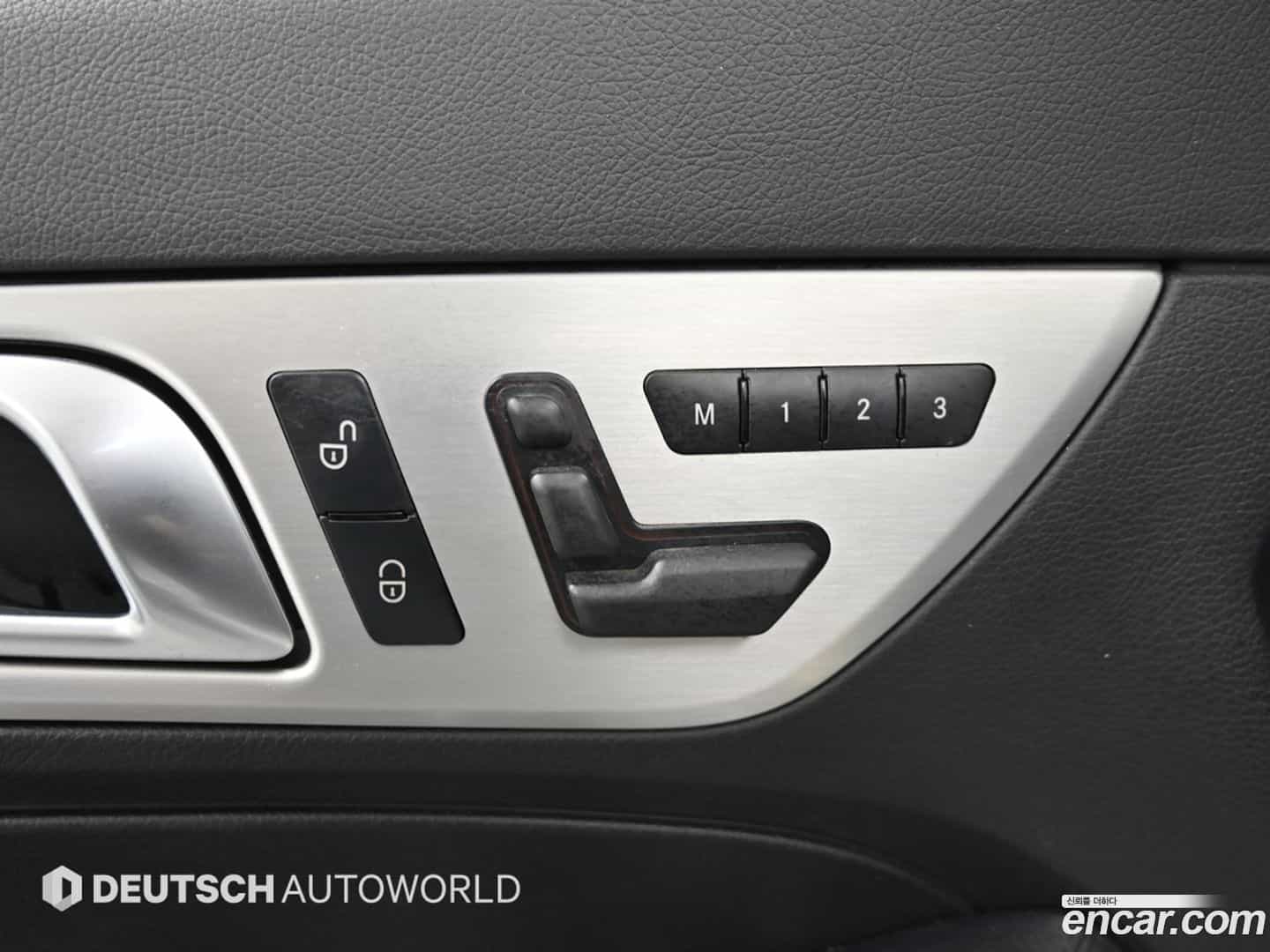 SLK-Class Mercedes-Benz 2015.3-OPTION-020