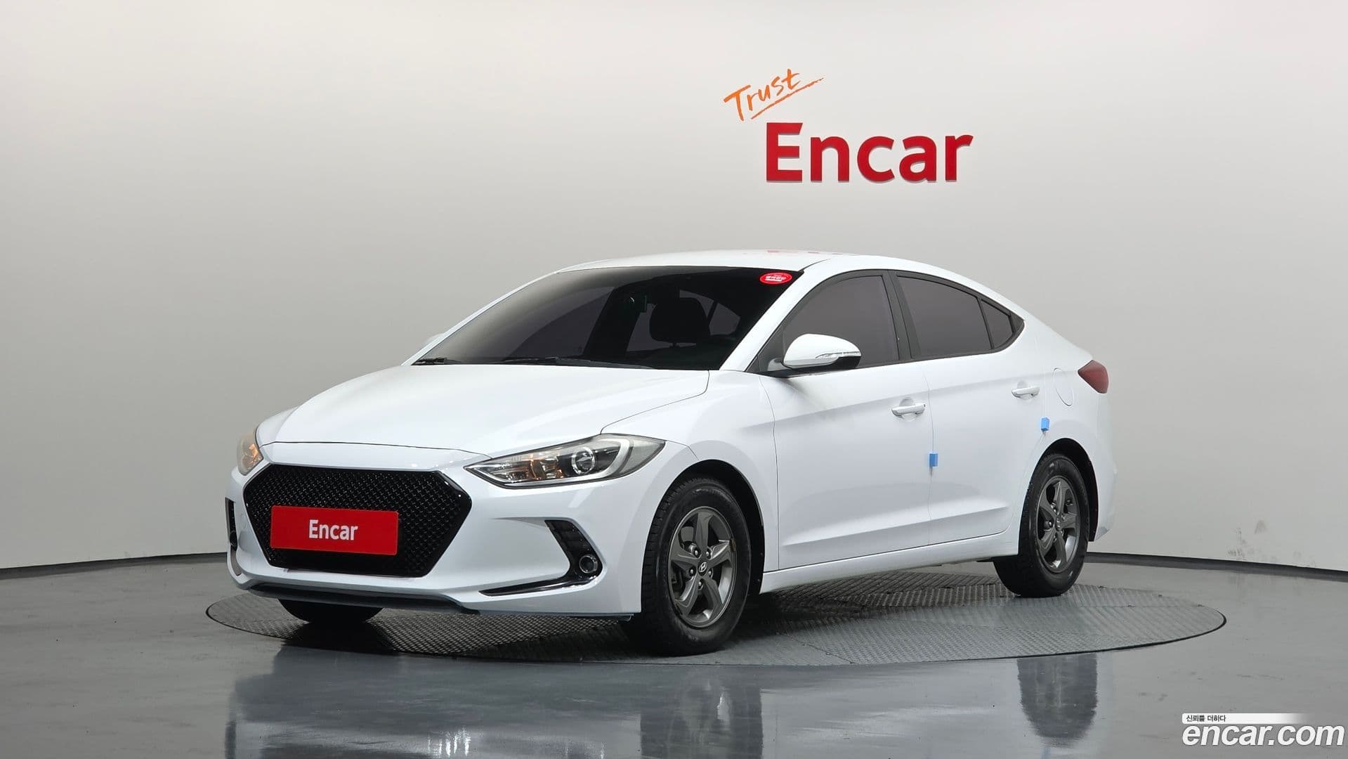 Main__Slider__Photo:AVANTE Hyundai 2016.8-0