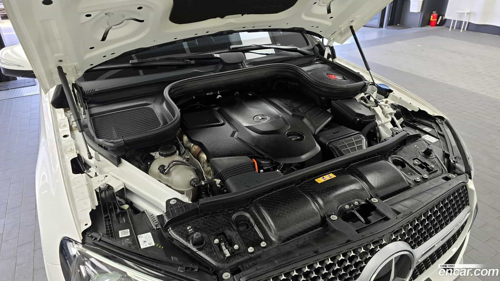 GLE-Class Mercedes-Benz 2023.11-OUTER-006