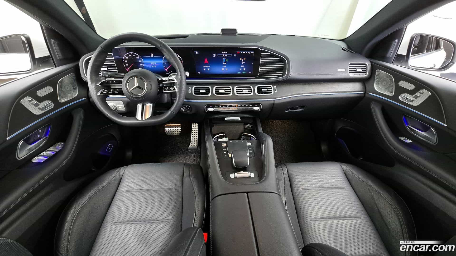 GLE-Class Mercedes-Benz 2023.11-INNER-007