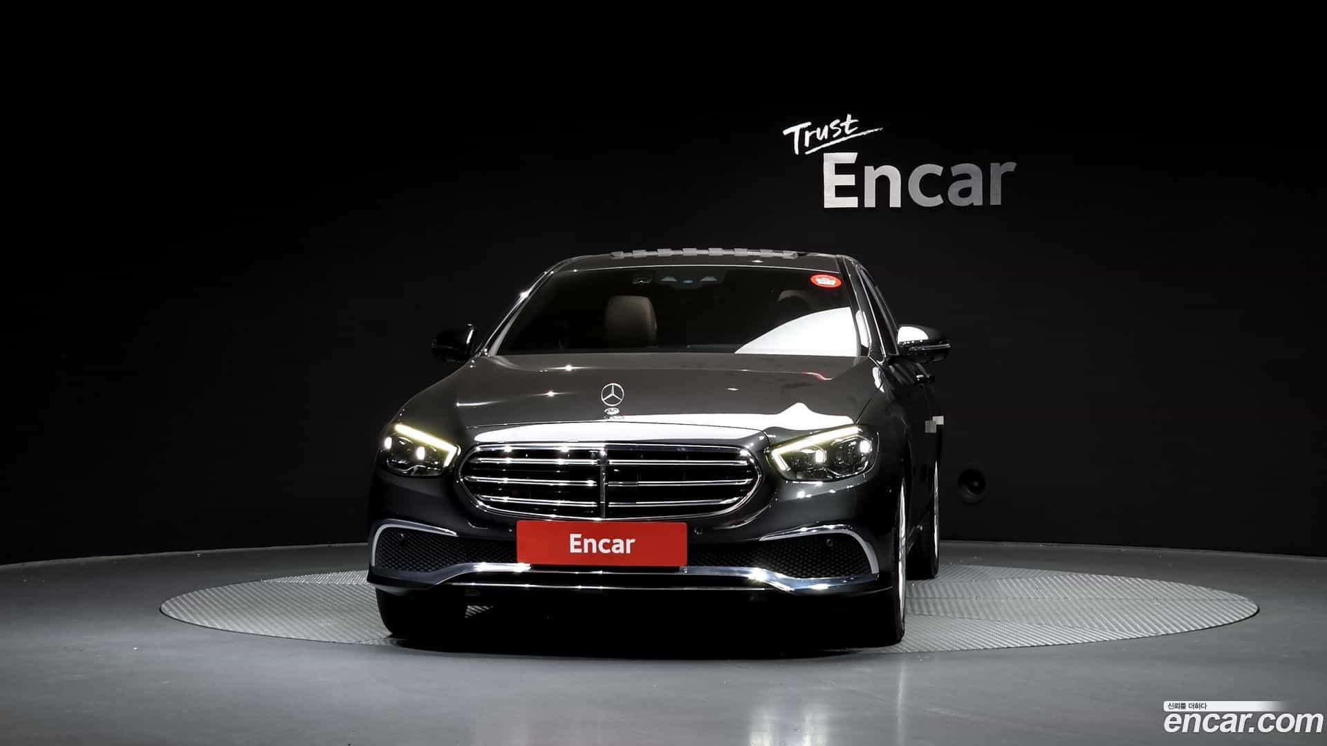 E-Class Mercedes-Benz 2021.0-OUTER-003