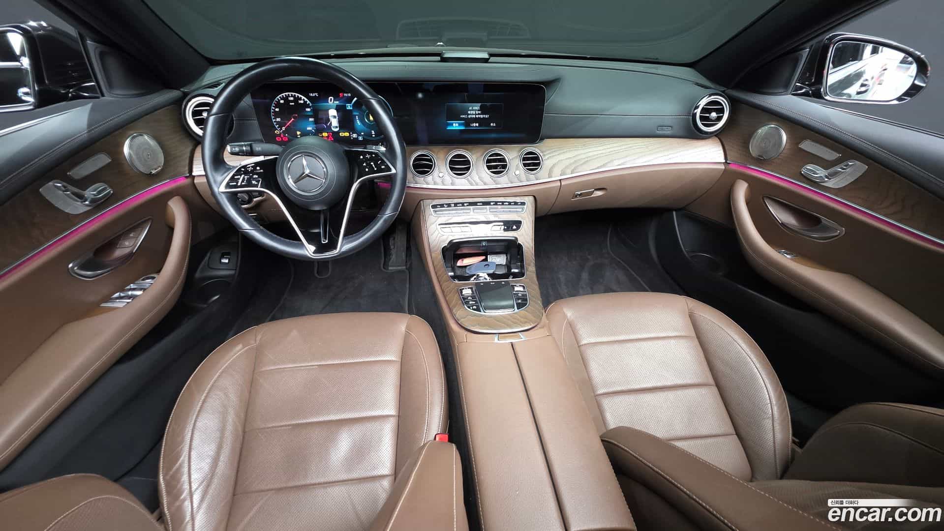 E-Class Mercedes-Benz 2021.0-INNER-007