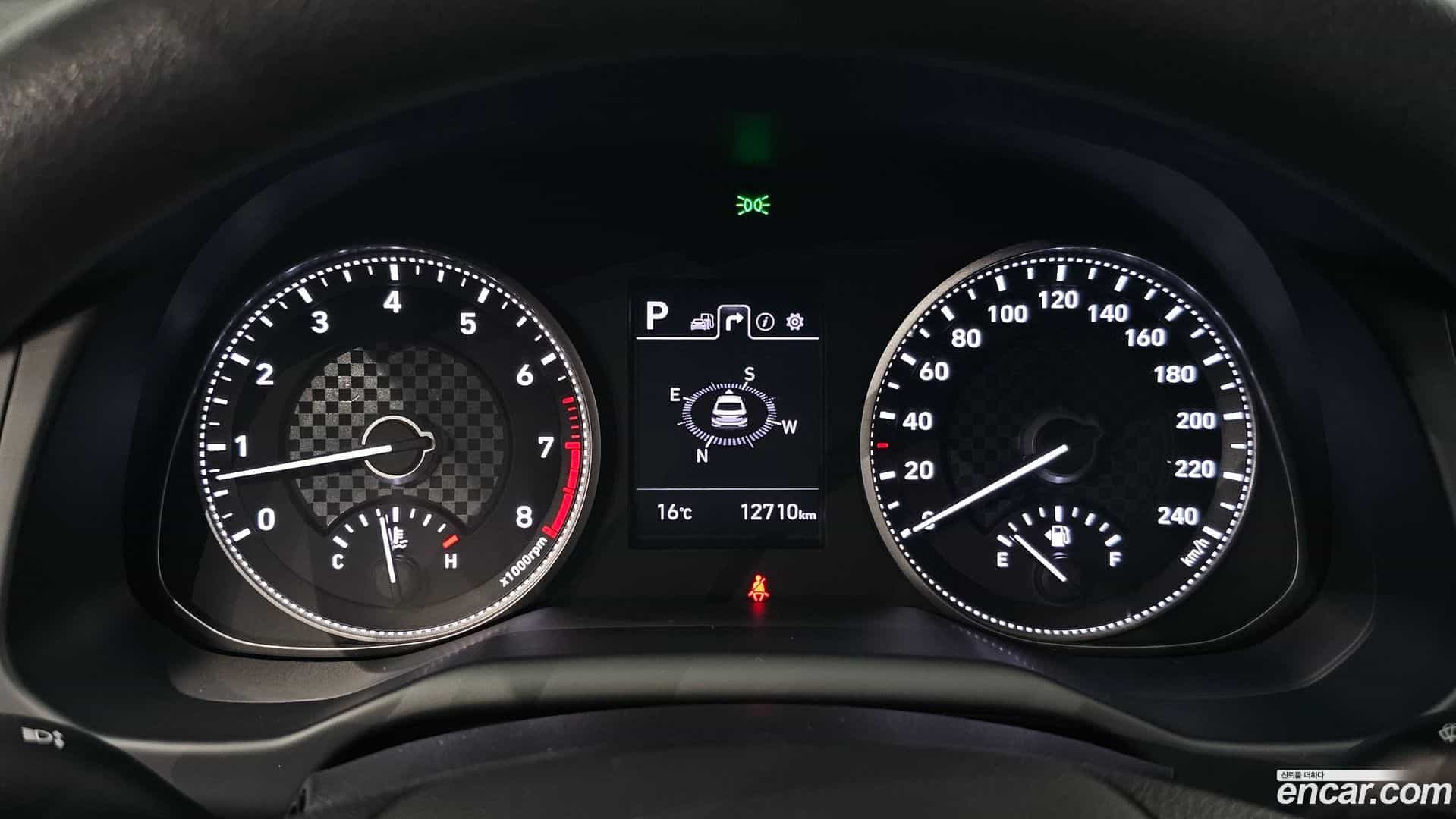 AVANTE Hyundai 2019.11-INNER-008