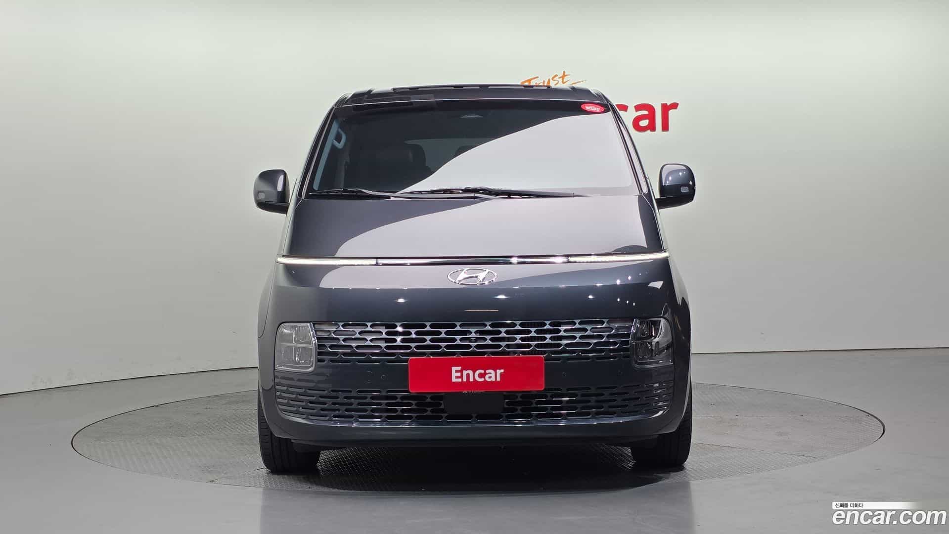 Staria Hyundai 2022.7-OUTER-003