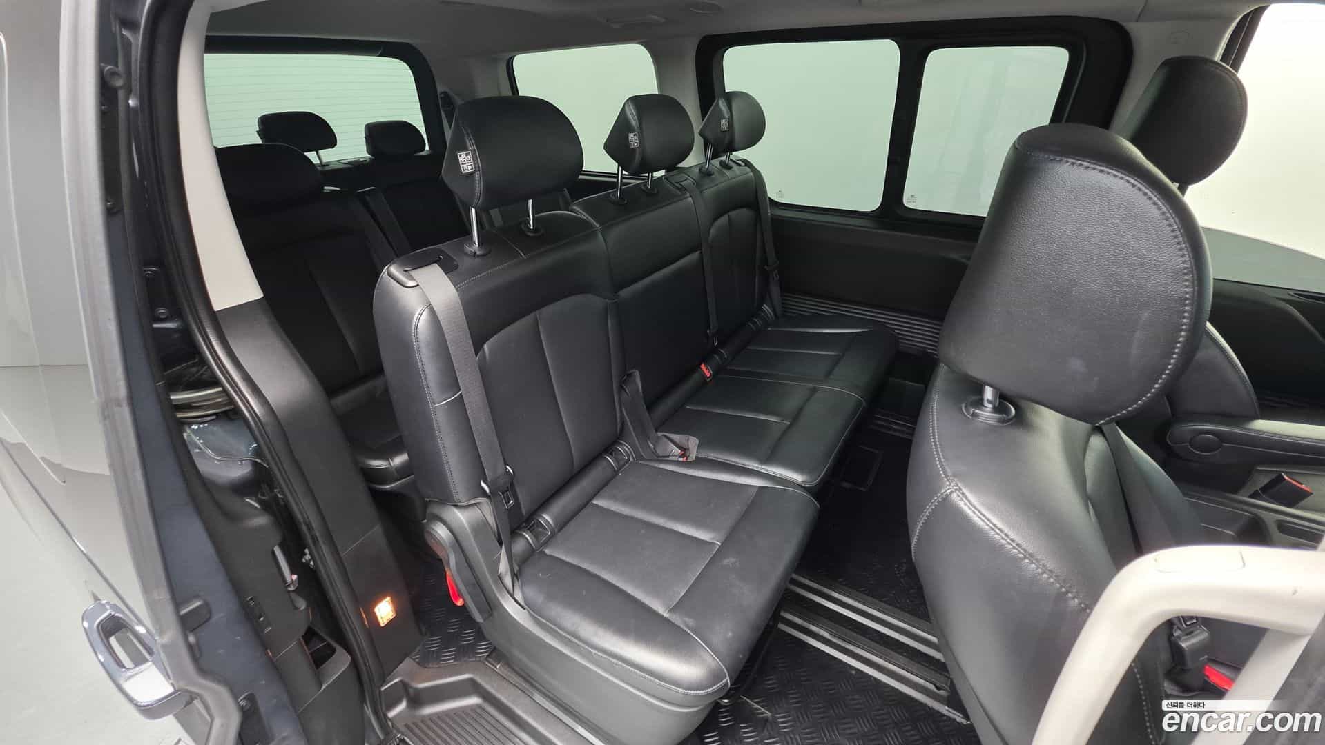 Staria Hyundai 2022.7-OPTION-022