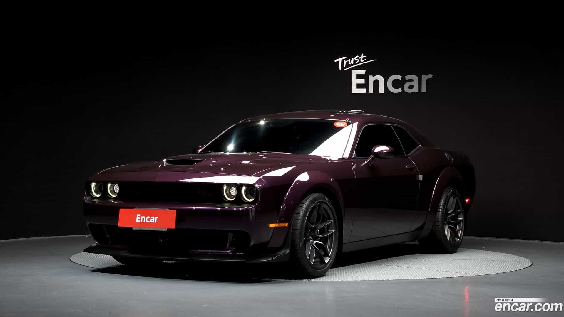 Challenger Dodge 2021.10-OUTER-001