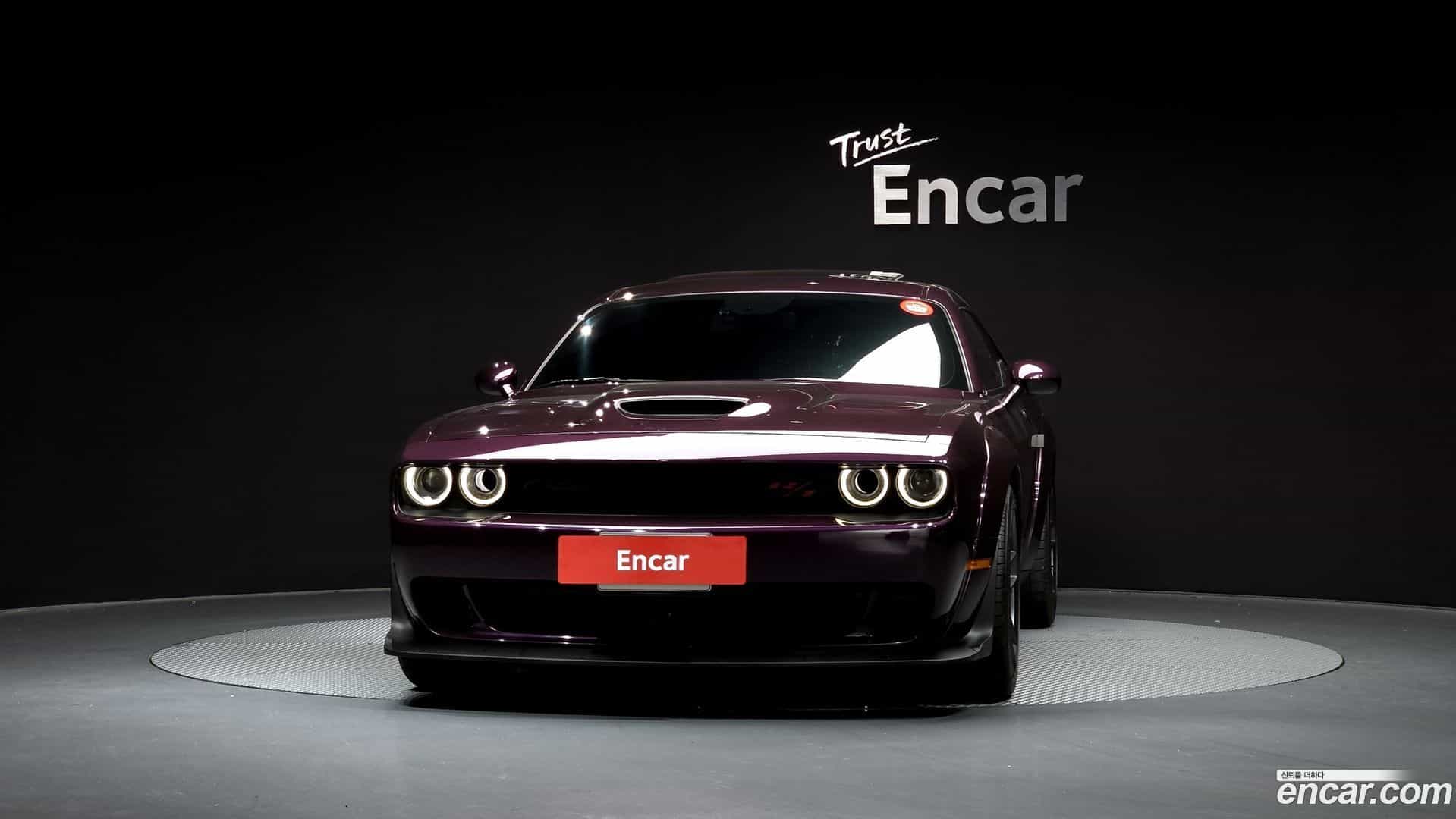 Challenger Dodge 2021.10-OUTER-003
