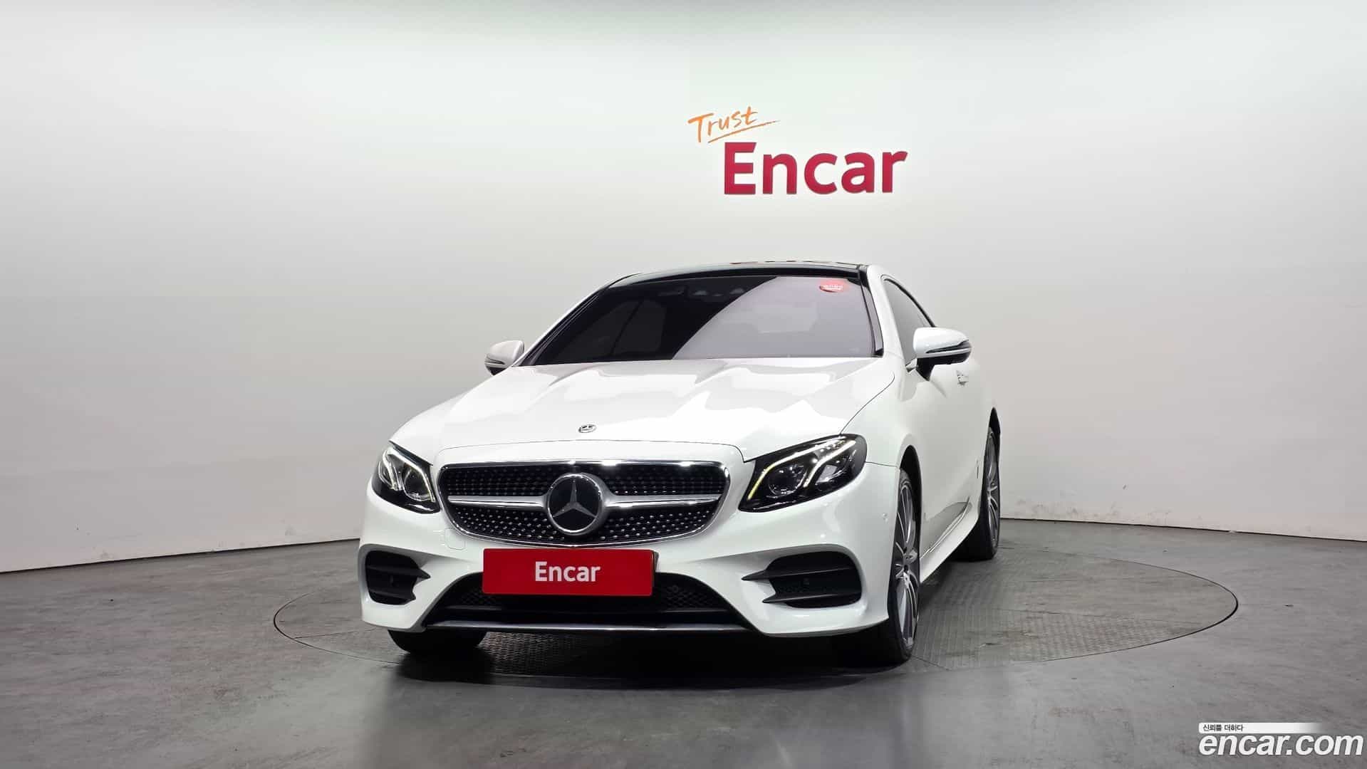 E-Class Mercedes-Benz 2017.8-OUTER-003