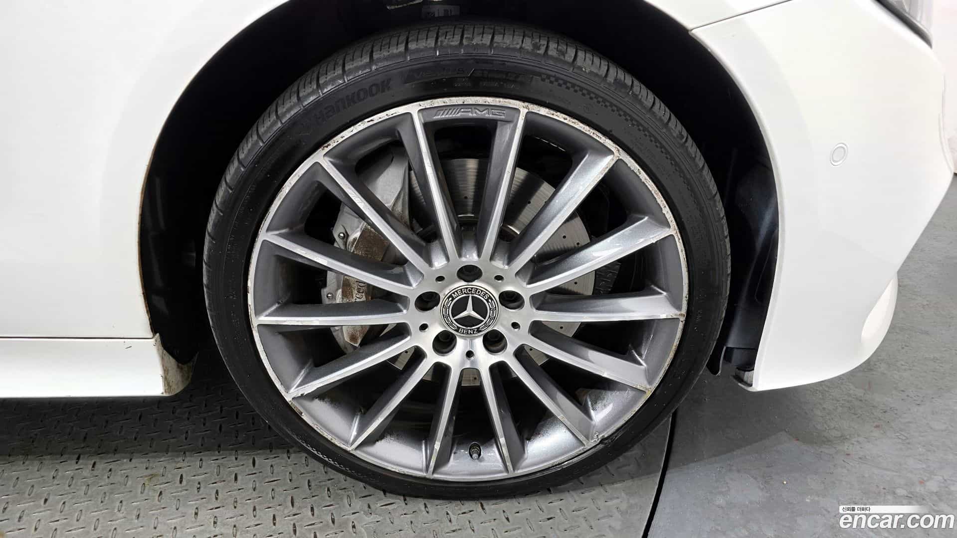 E-Class Mercedes-Benz 2017.8-OUTER-005