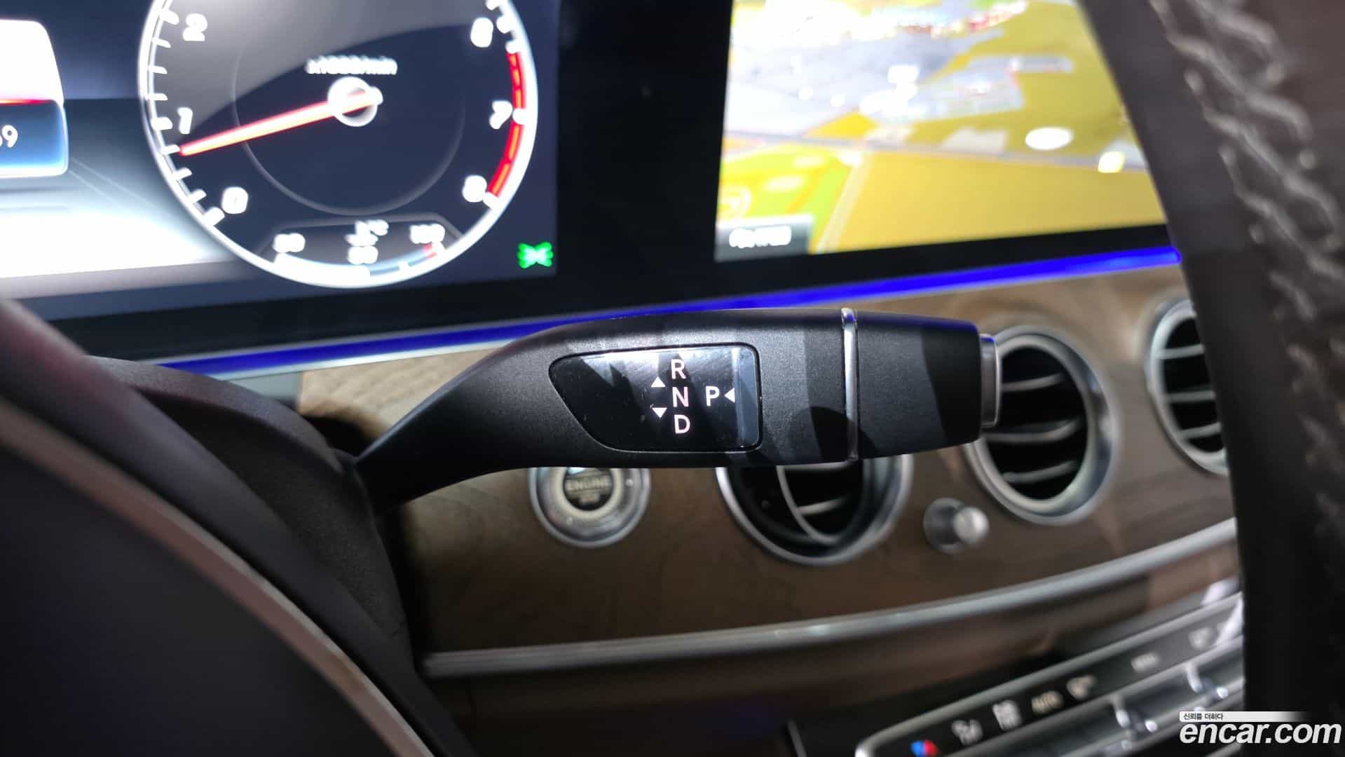 E-Class Mercedes-Benz 2018.2-INNER-009