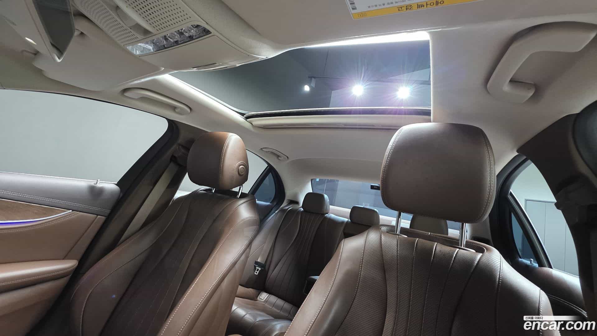 E-Class Mercedes-Benz 2018.2-OPTION-016