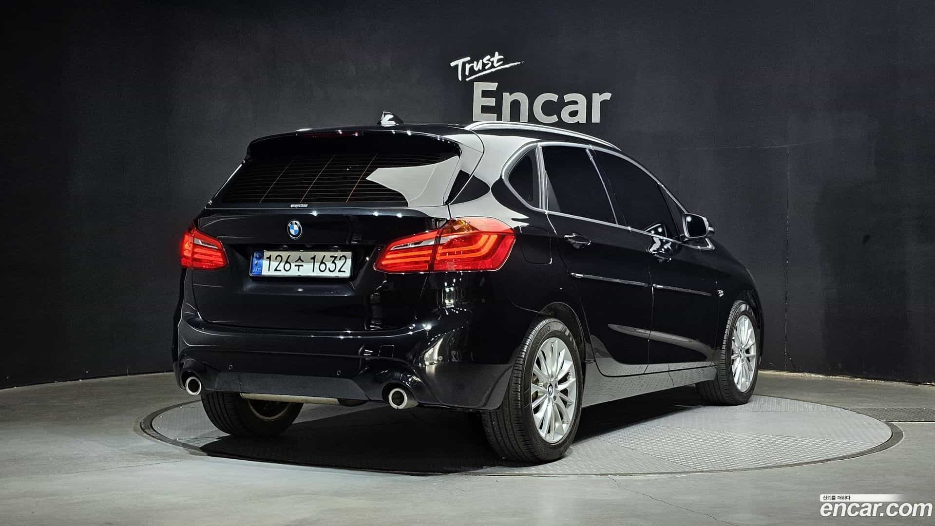 2-Series BMW 2020.4-OUTER-002