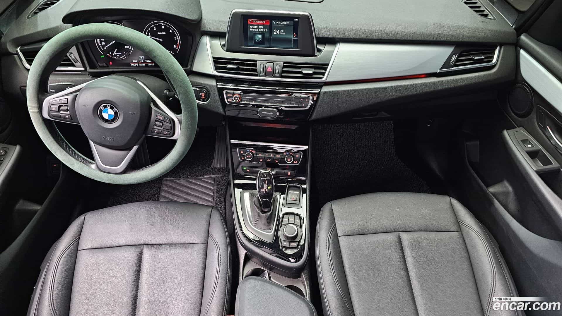 2-Series BMW 2020.4-INNER-007