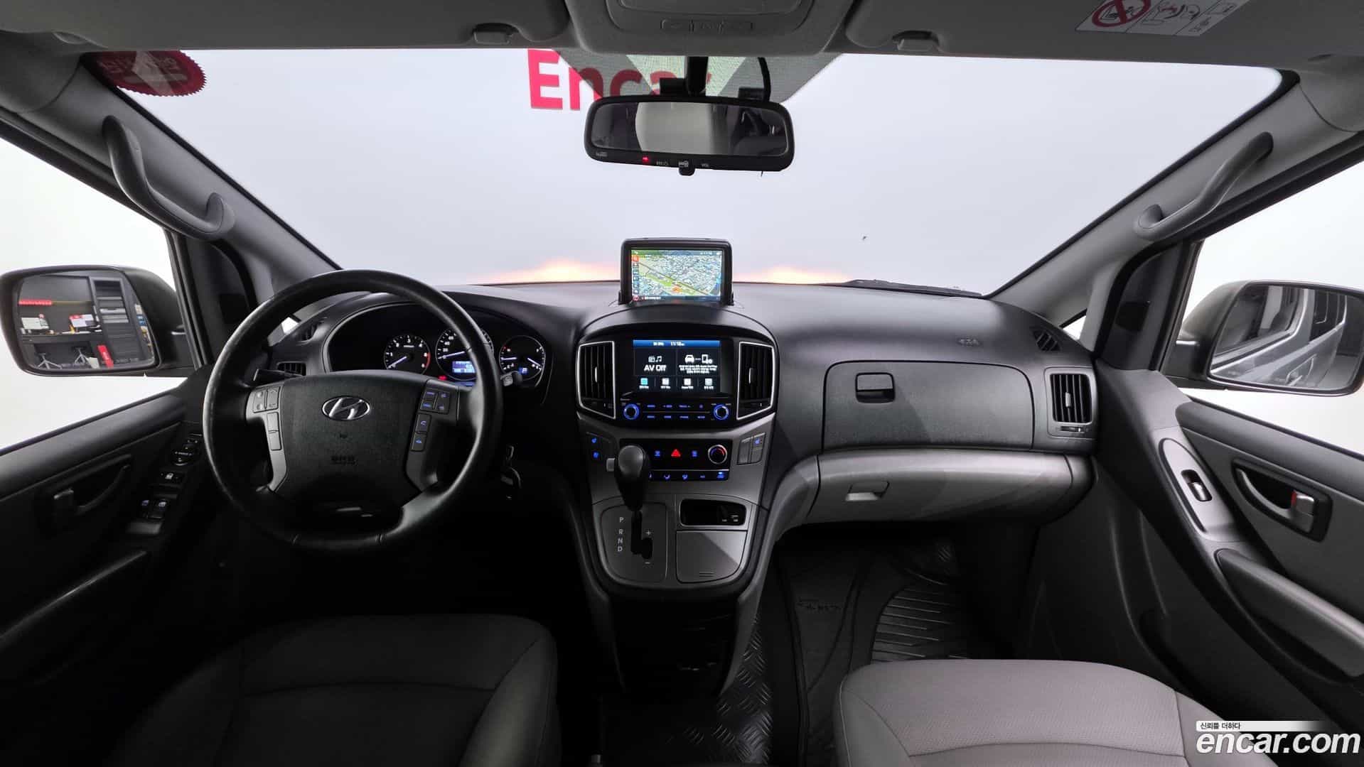 Starex Hyundai 2020.11-INNER-007