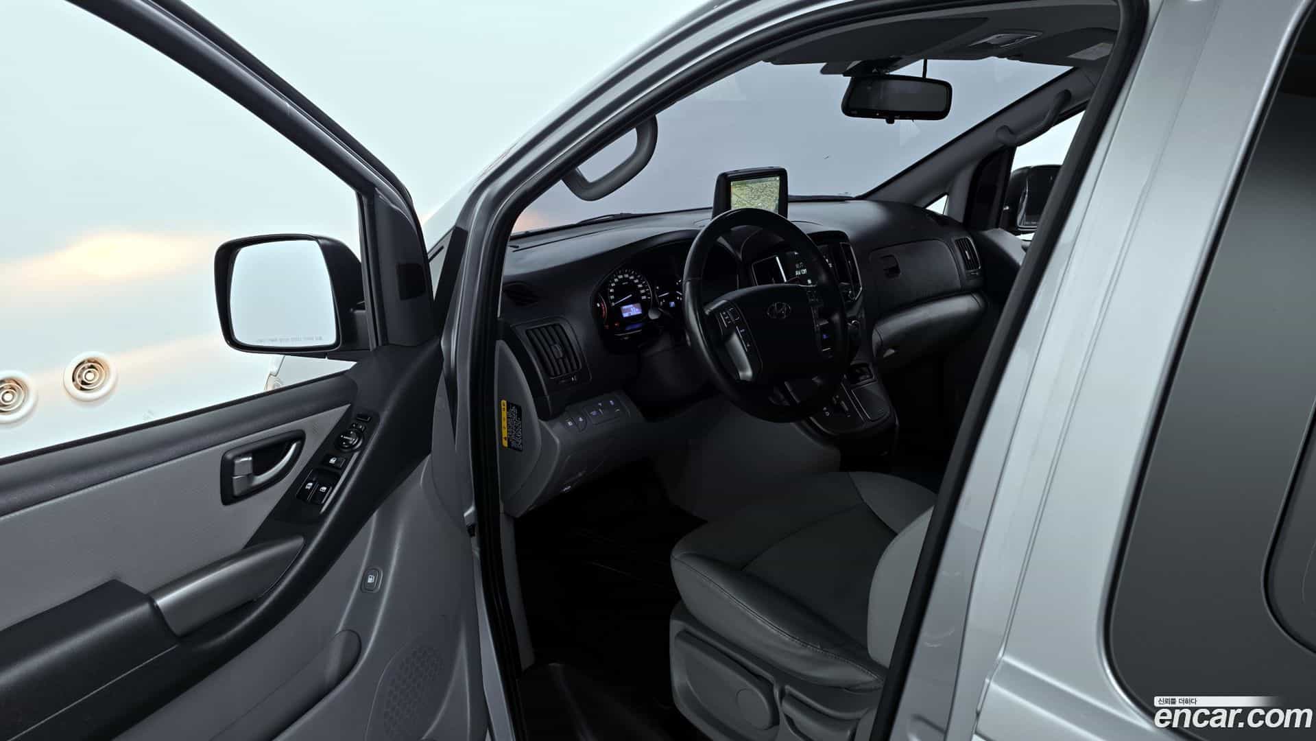 Starex Hyundai 2020.11-OPTION-015