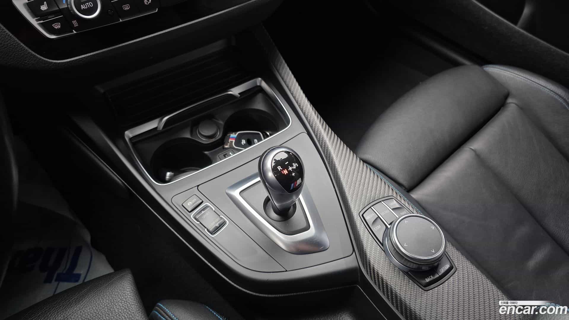 M2 BMW 2018.11-INNER-009