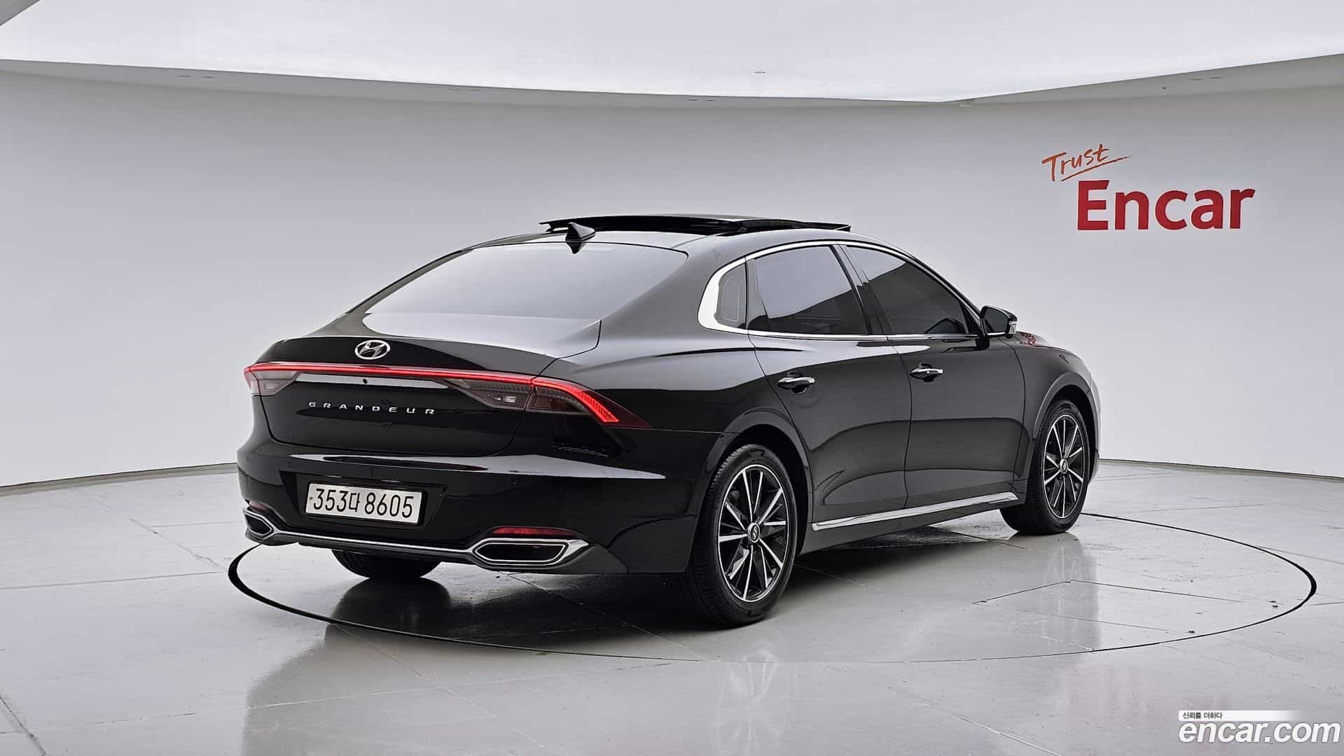 Grandeur Hyundai 2022.3-OUTER-002