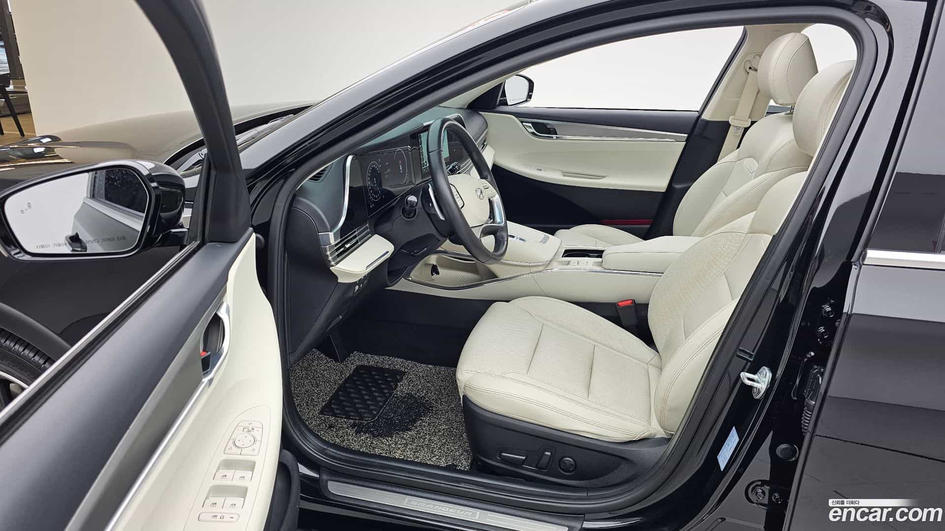 Grandeur Hyundai 2022.3-INNER-010