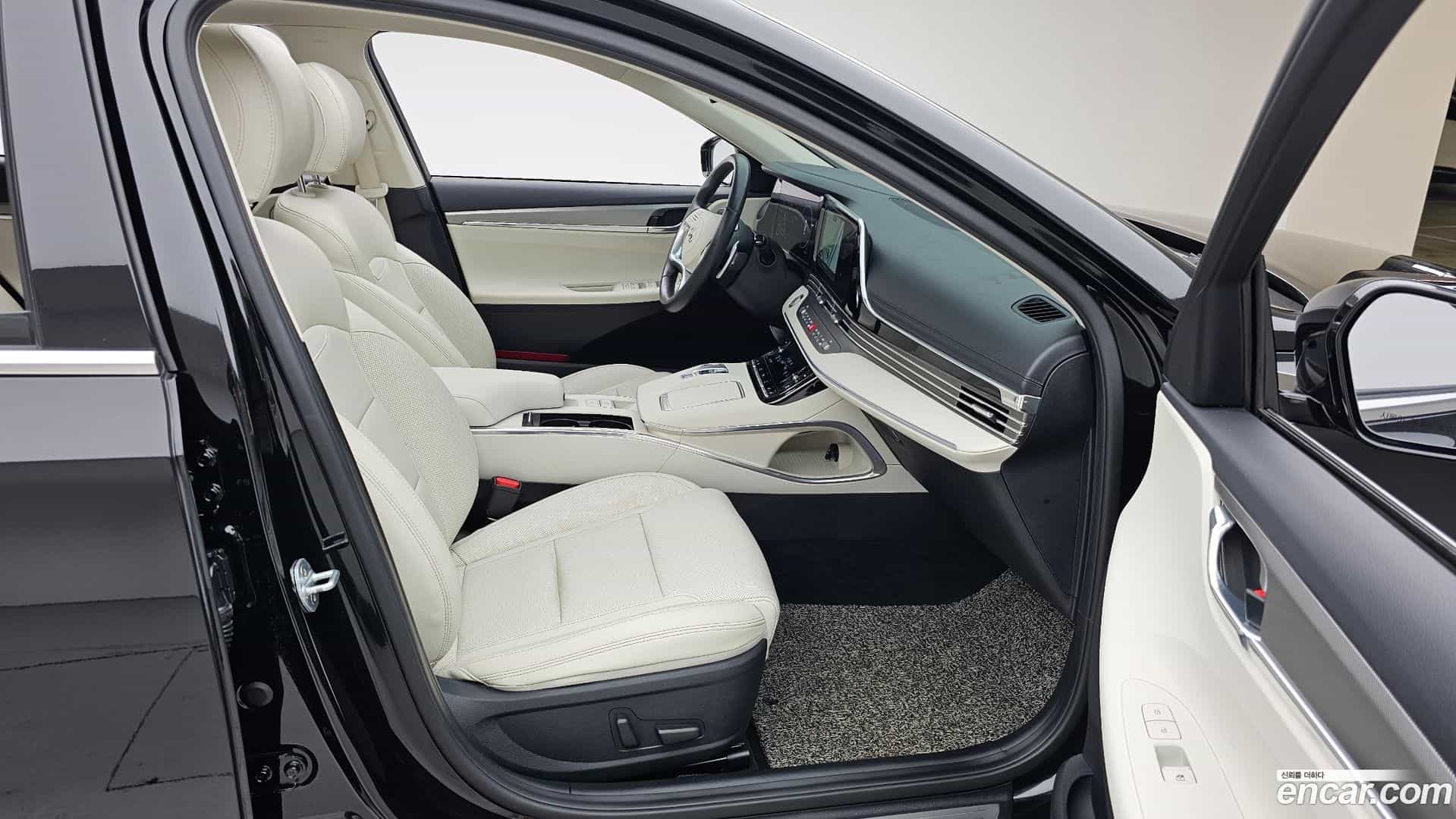 Grandeur Hyundai 2022.3-OPTION-015