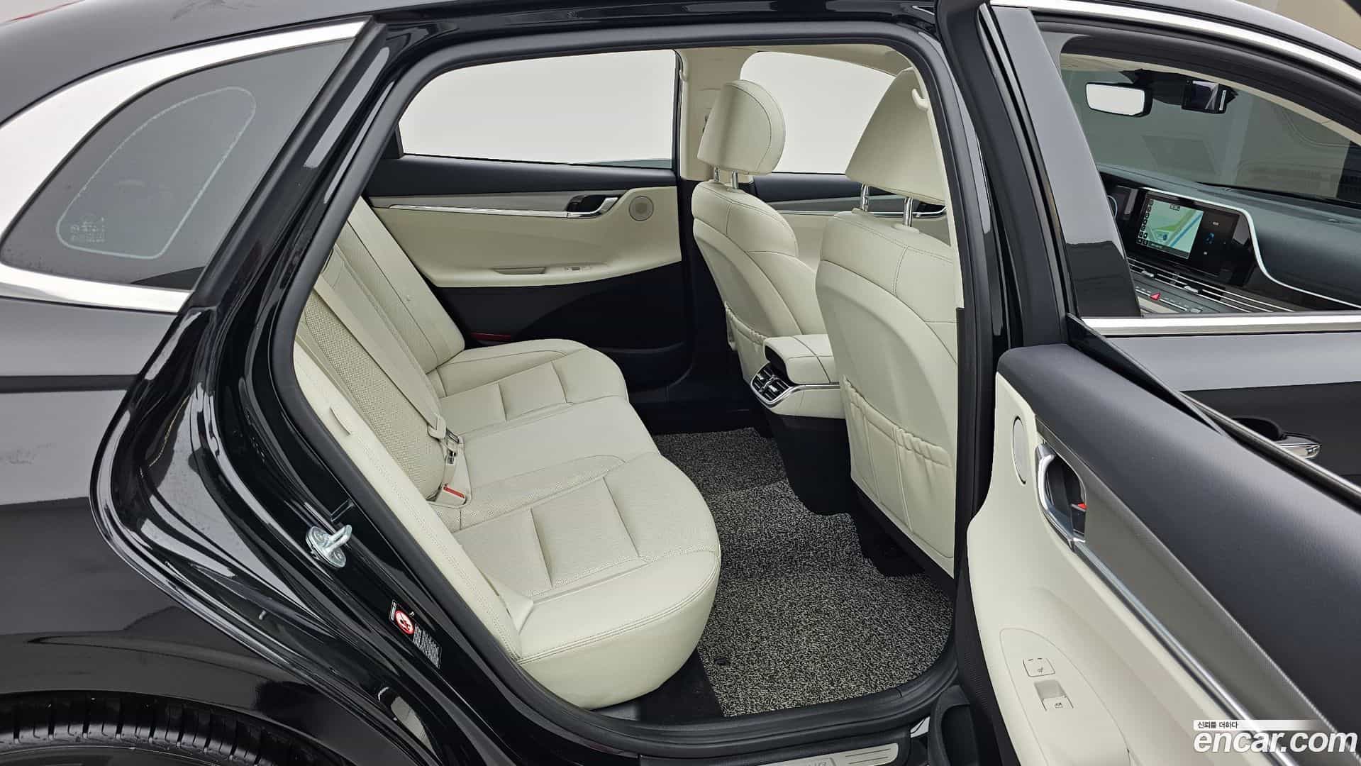 Grandeur Hyundai 2022.3-OPTION-016