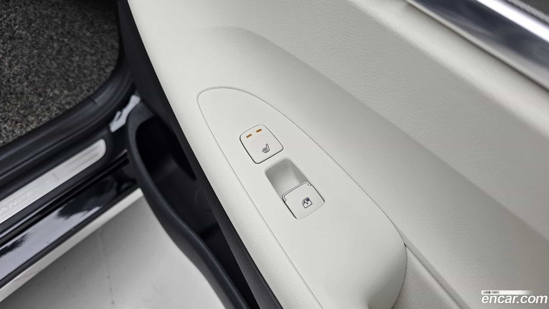 Grandeur Hyundai 2022.3-OPTION-023