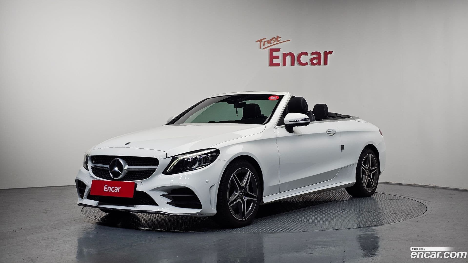 Main__Slider__Photo:C-Class Mercedes-Benz 2020.4-0