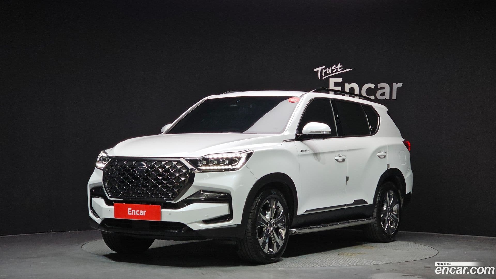Main__Slider__Photo:Rexton KG Mobility 2022.5-0
