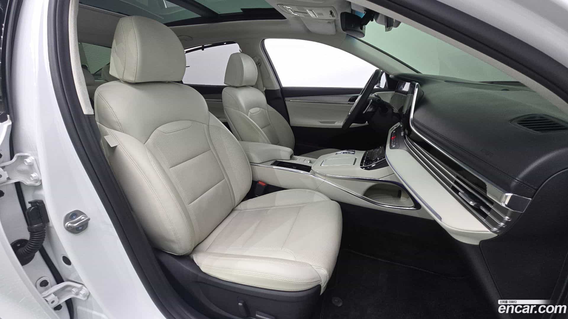 Grandeur Hyundai 2022.10-OPTION-015