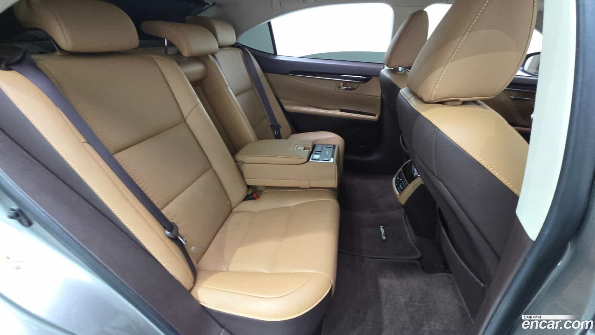 ES Lexus 2018.3-OPTION-016