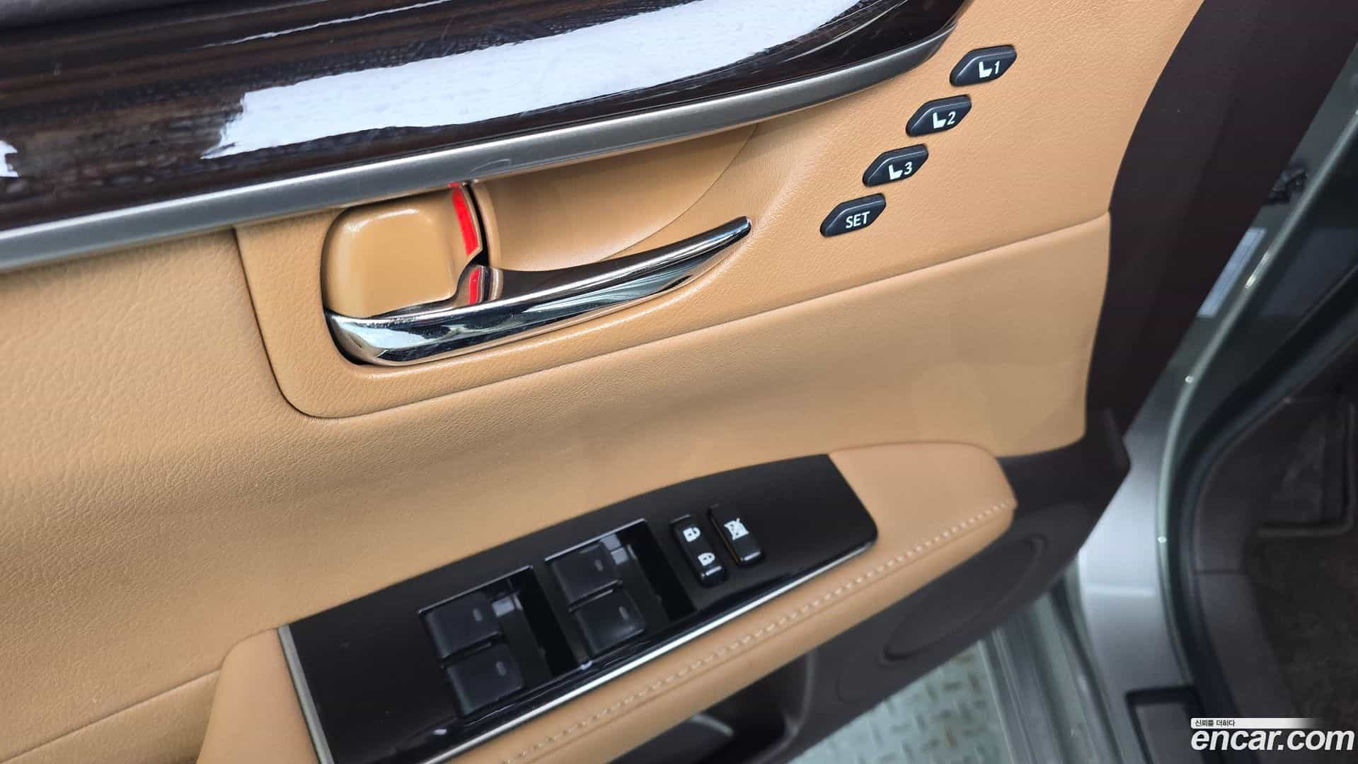 ES Lexus 2018.3-OPTION-022