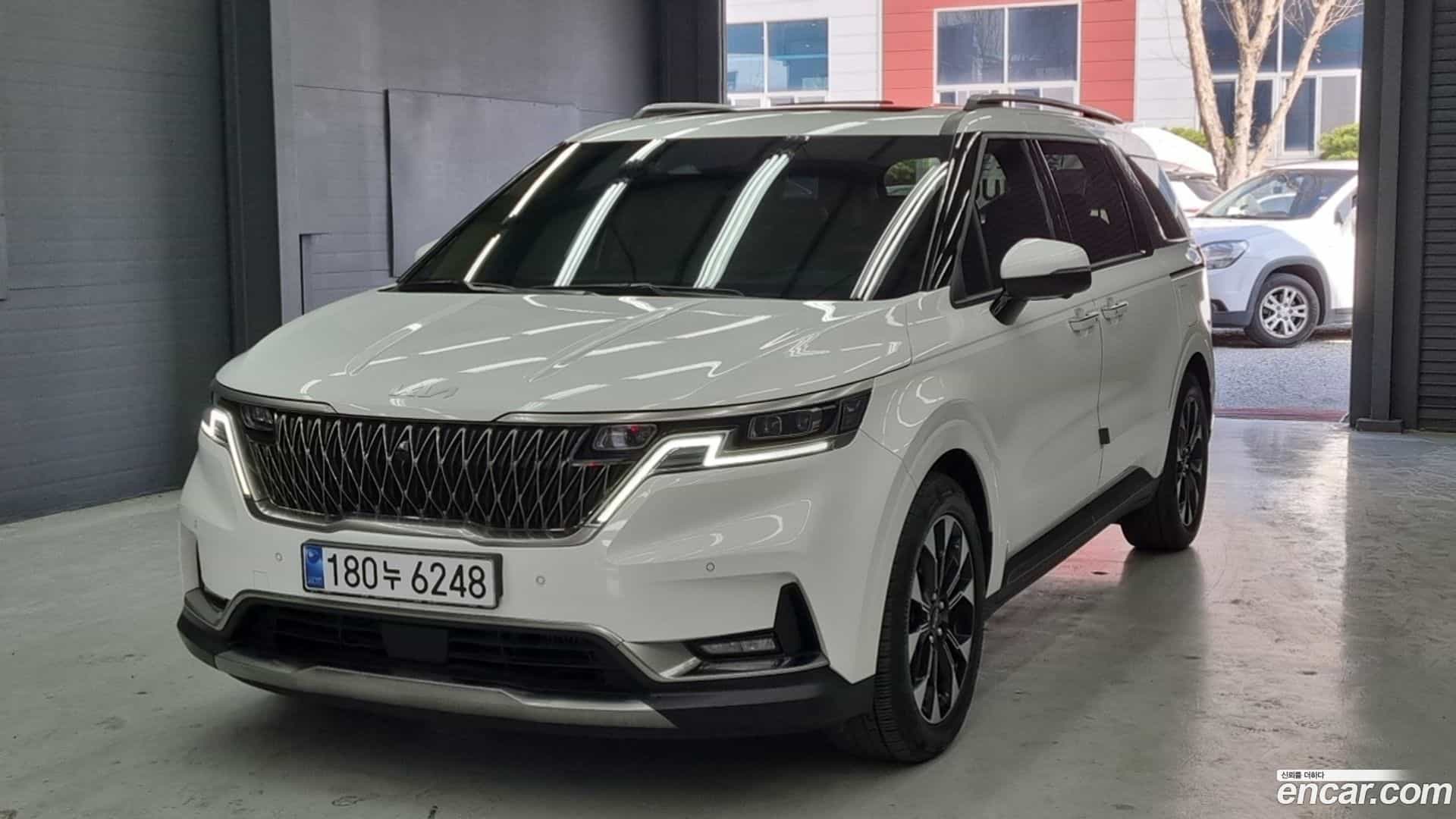 Canival Kia 2023.7-OUTER-001