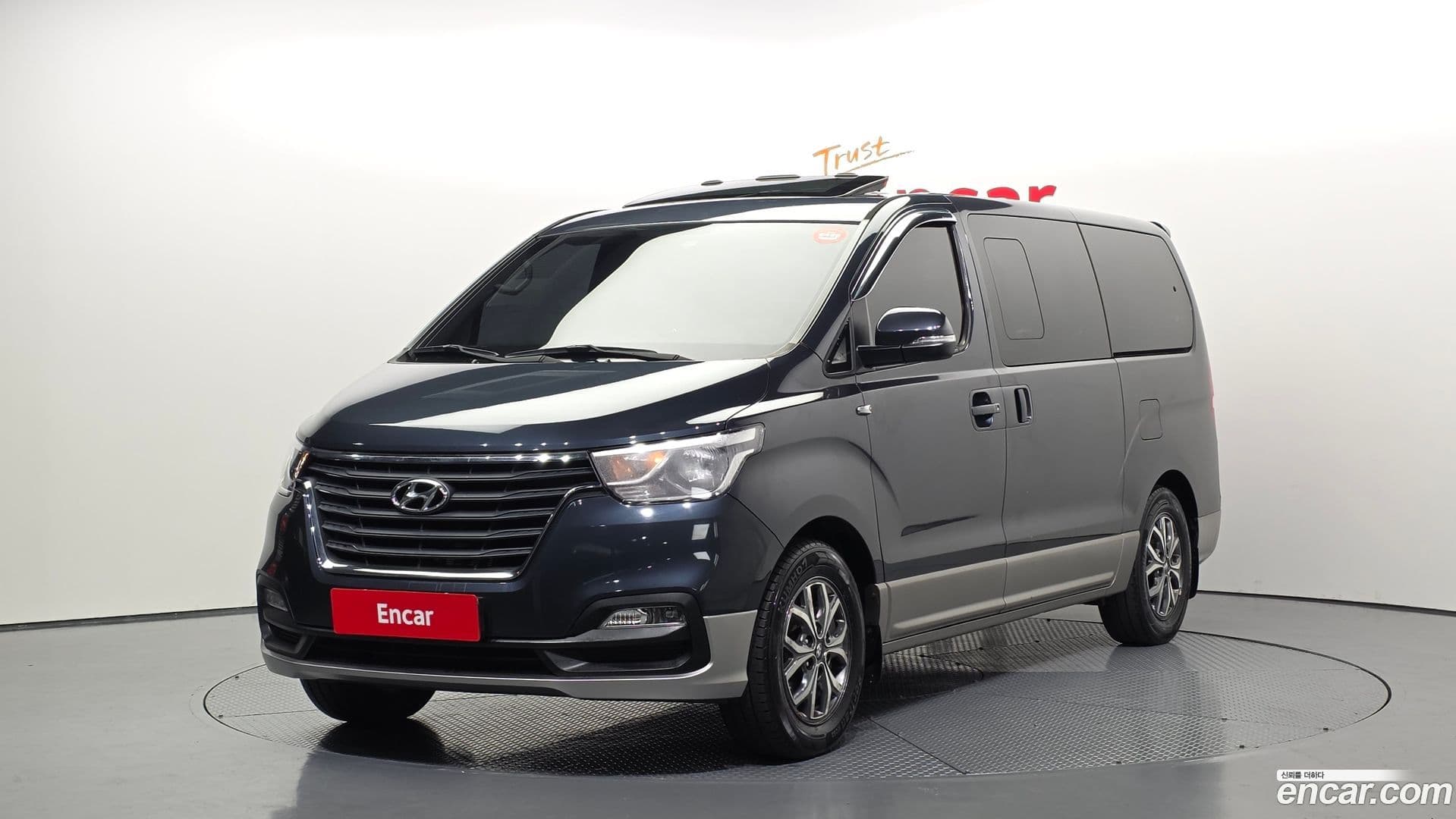 Main__Slider__Photo:Starex Hyundai 2018.6-0