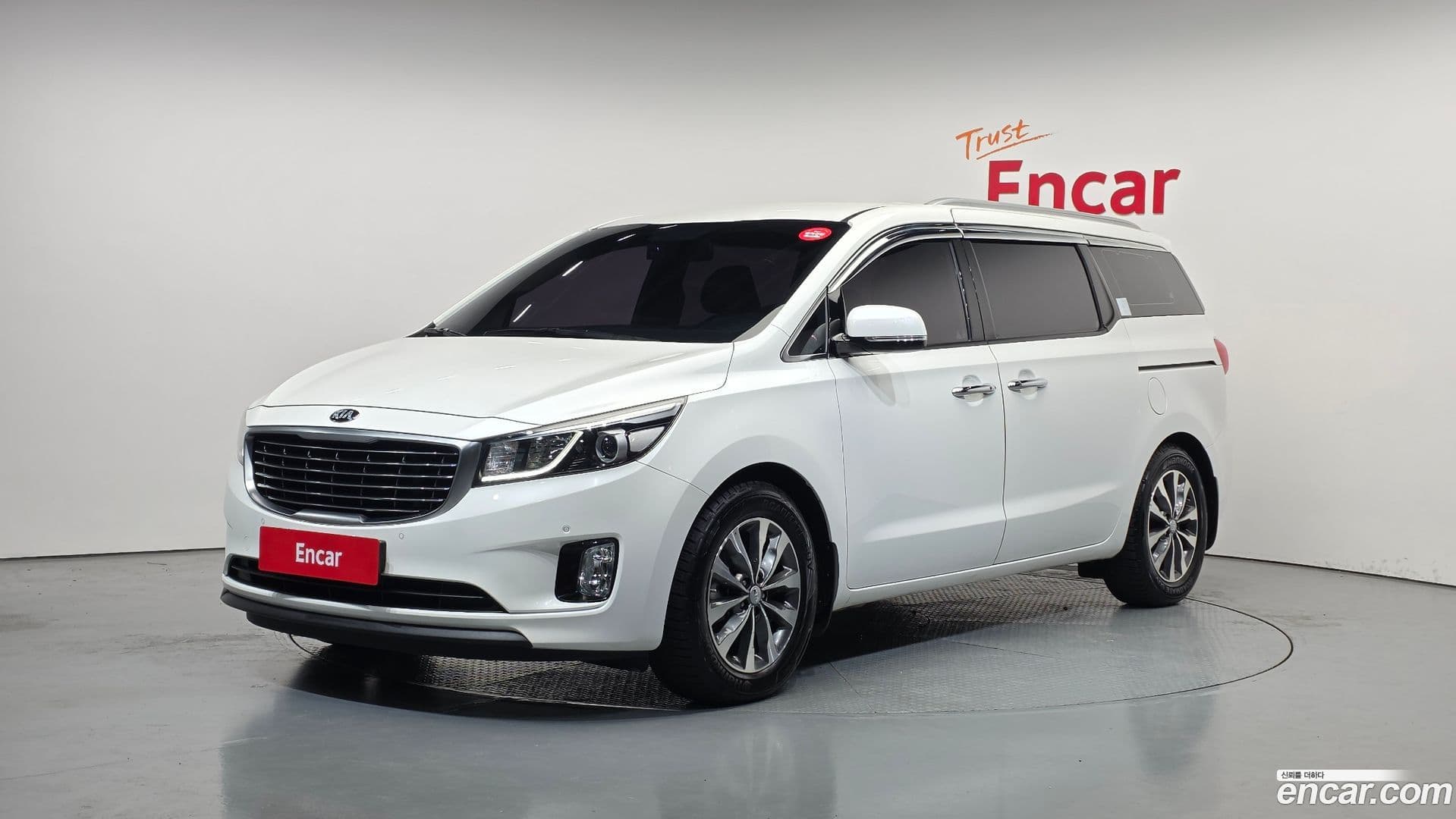 Main__Slider__Photo:Canival Kia 2016.10-0