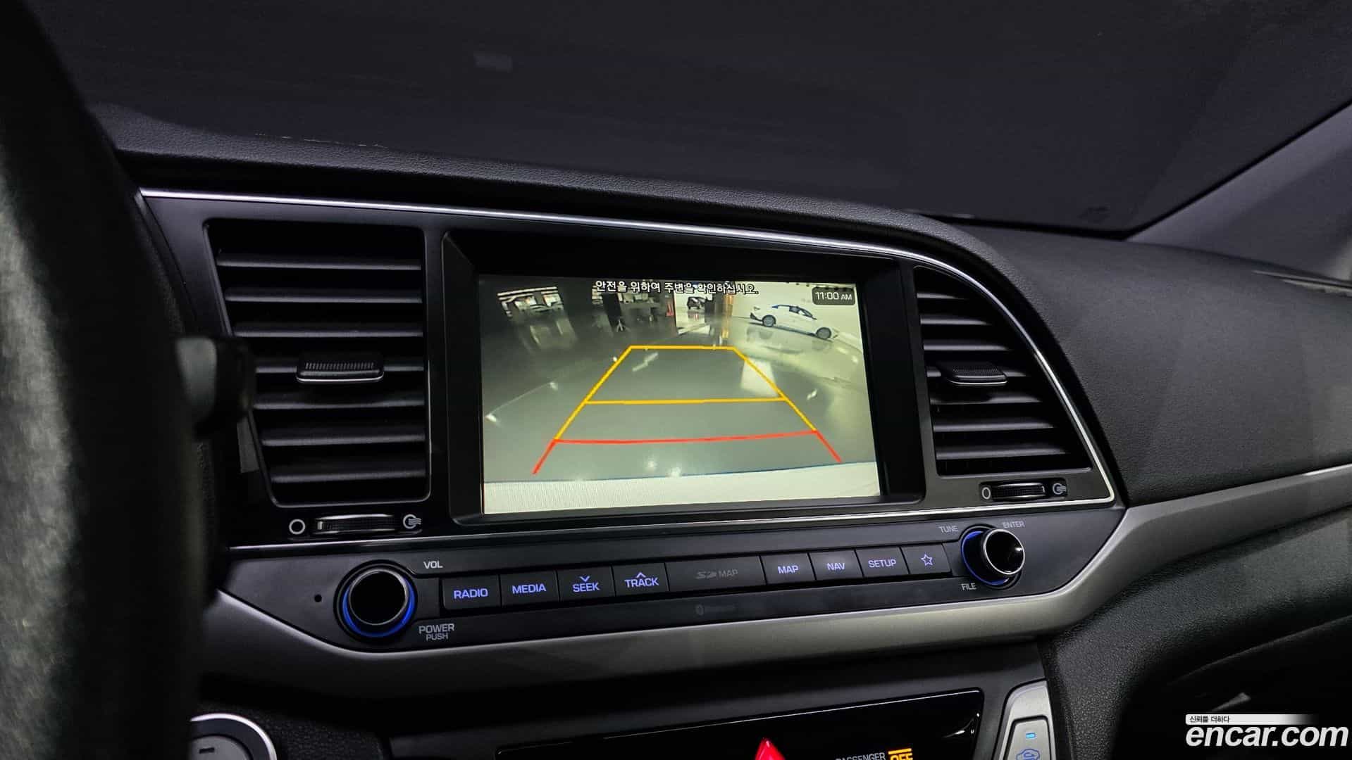 AVANTE Hyundai 2018.6-OPTION-023