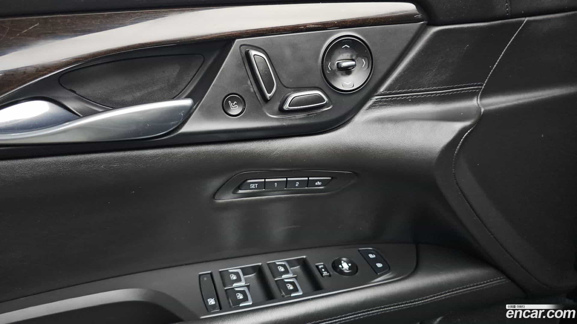 CT6 Cadillac 2017.10-OPTION-041