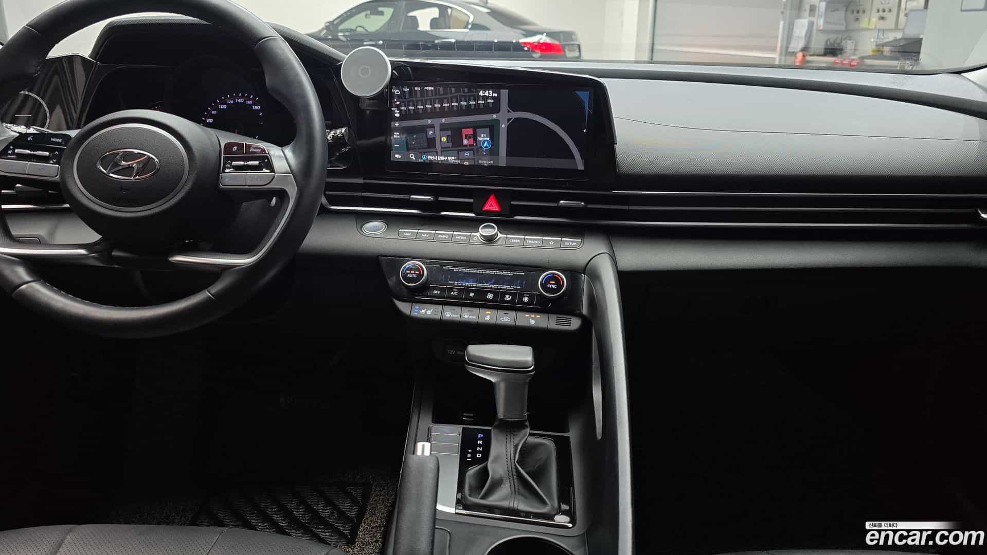 AVANTE Hyundai 2020.5-OPTION-024