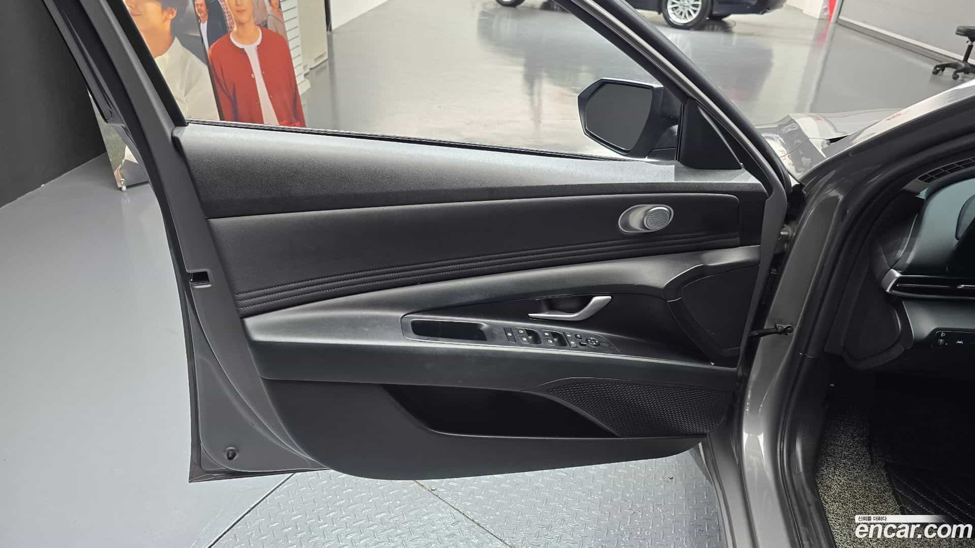 AVANTE Hyundai 2020.5-INNER-034