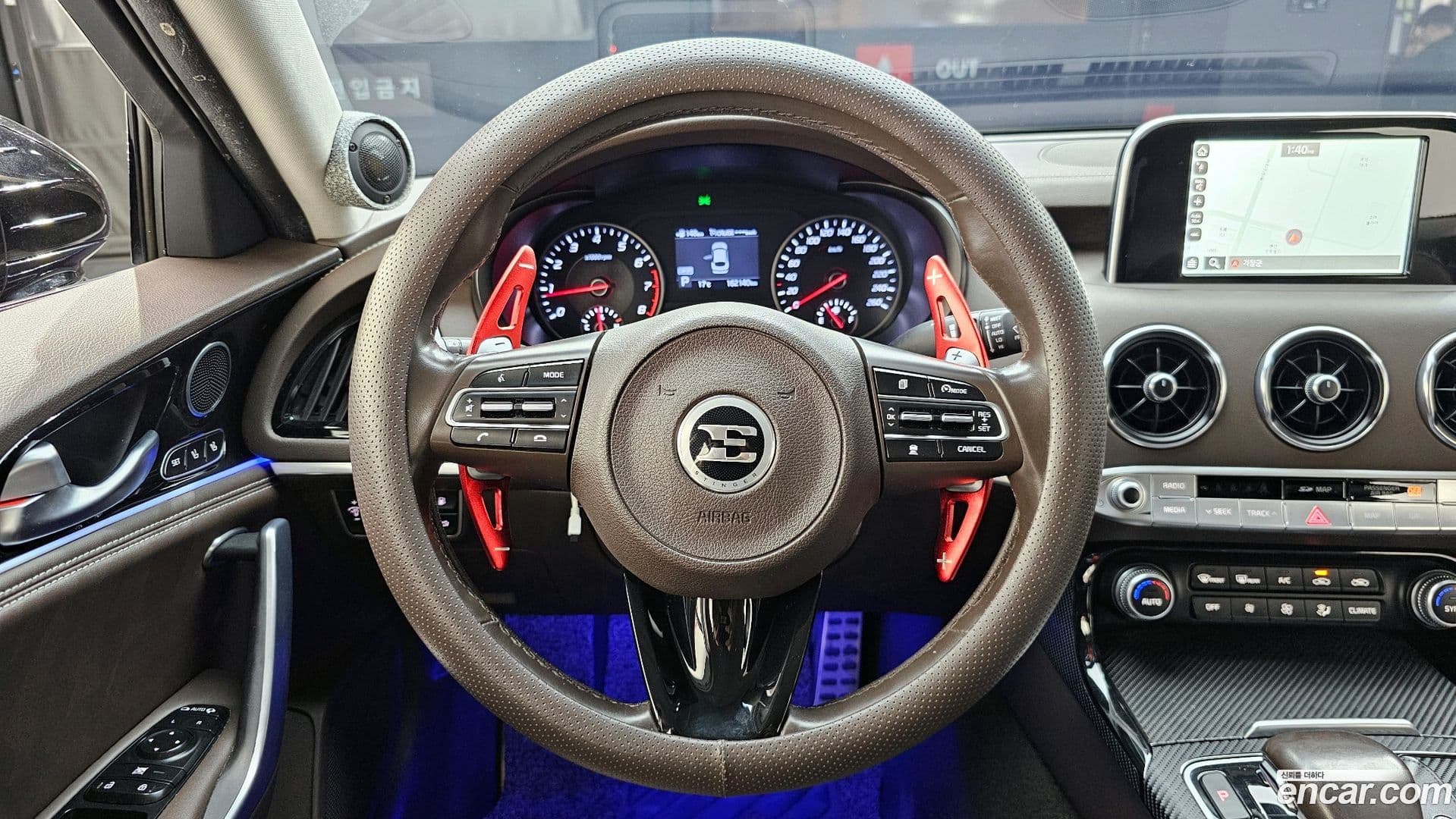 Main__Slider__Photo:Stinger Kia 2017.9-19