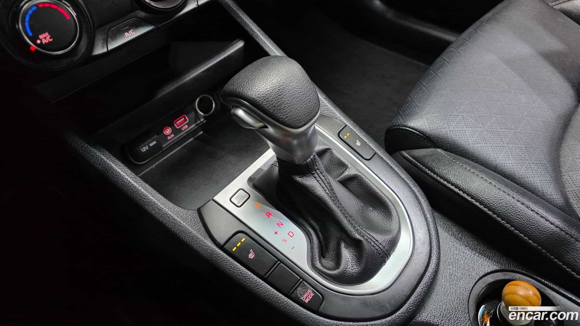 K3 Kia 2019.2-INNER-009