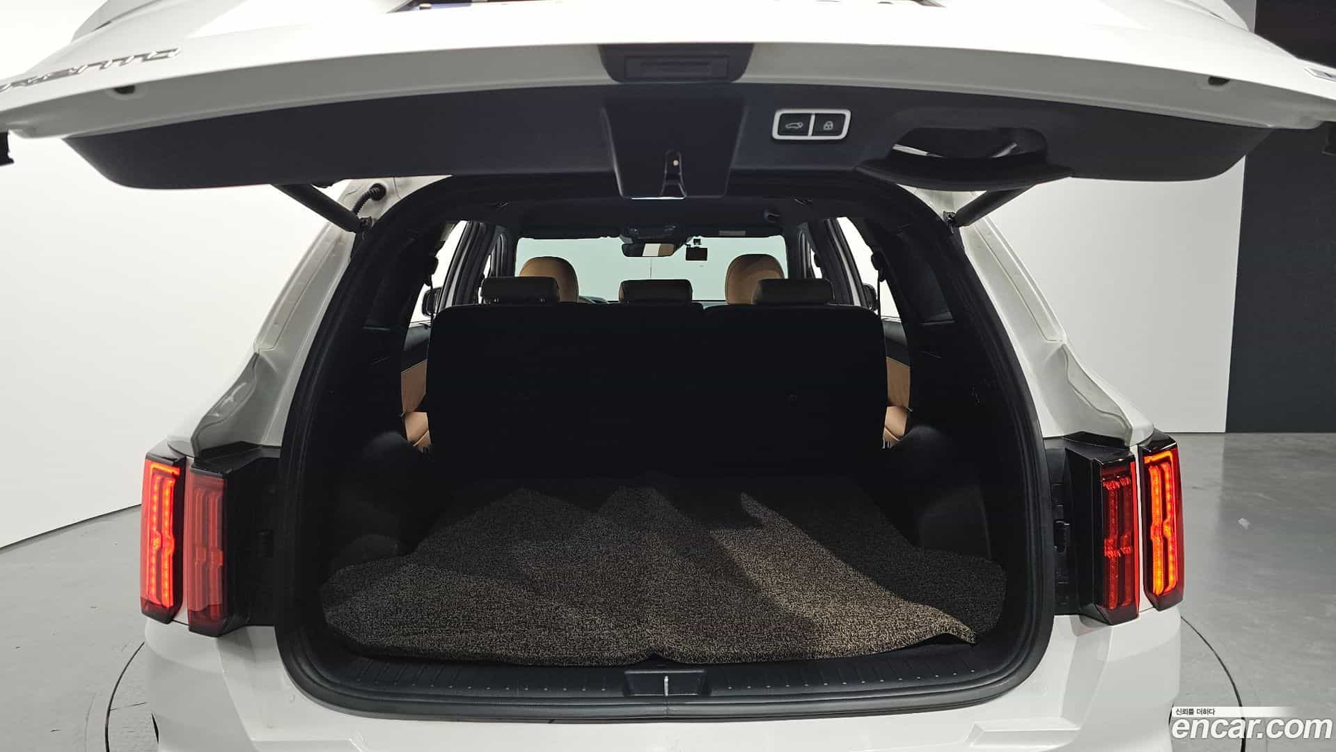 Sorento Kia 2022.7-OPTION-024