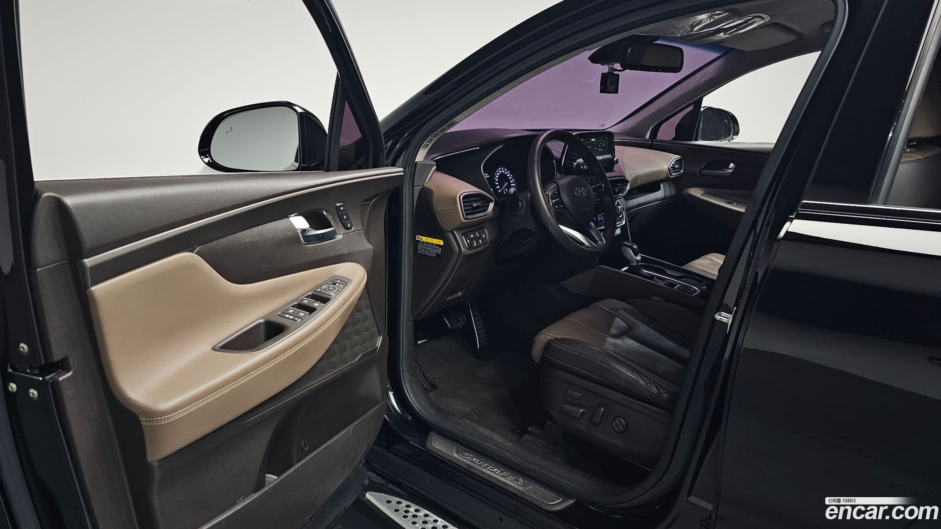 Main__Slider__Photo:Santafe Hyundai 2018.3-9