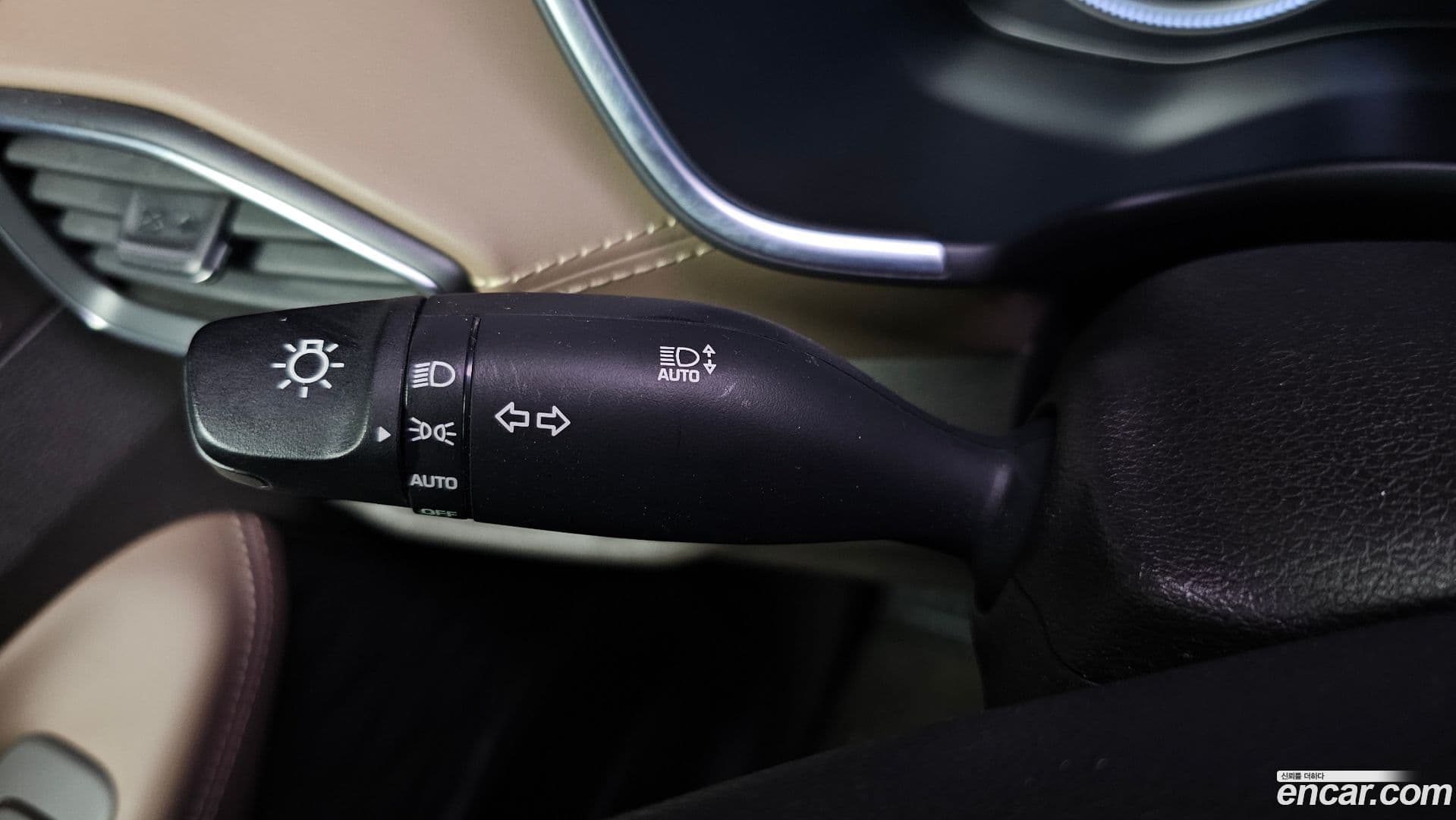 Main__Slider__Photo:Santafe Hyundai 2018.3-29