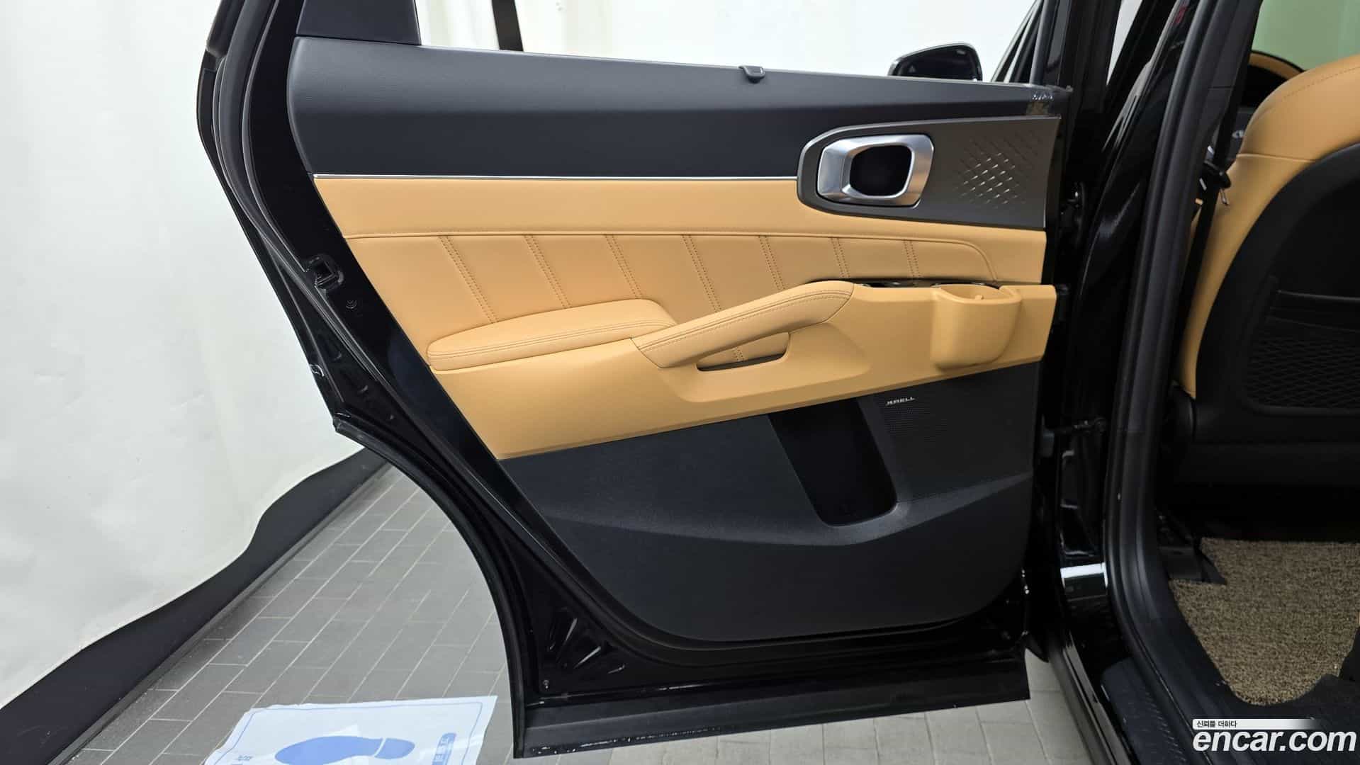 Sorento Kia 2022.9-INNER-035