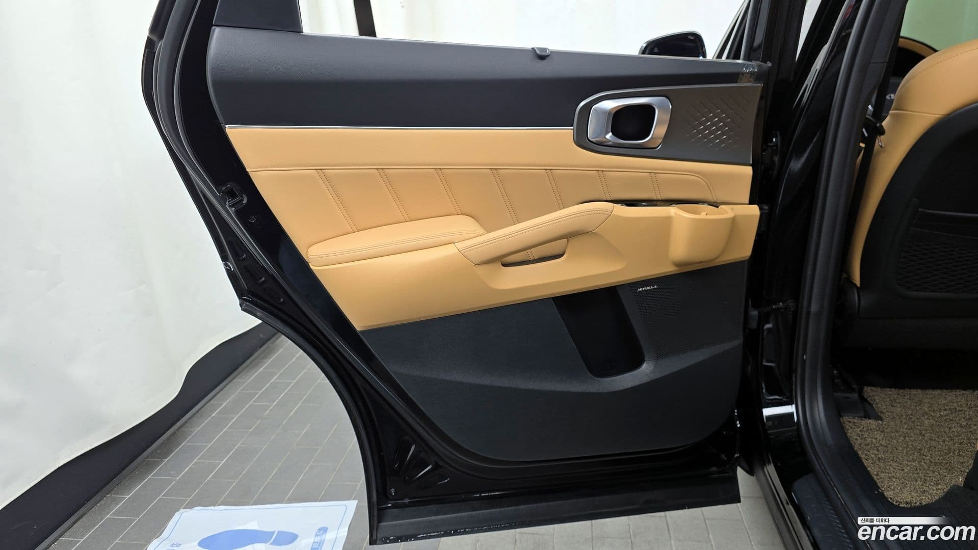 Main__Slider__Photo:Sorento Kia 2022.9-24