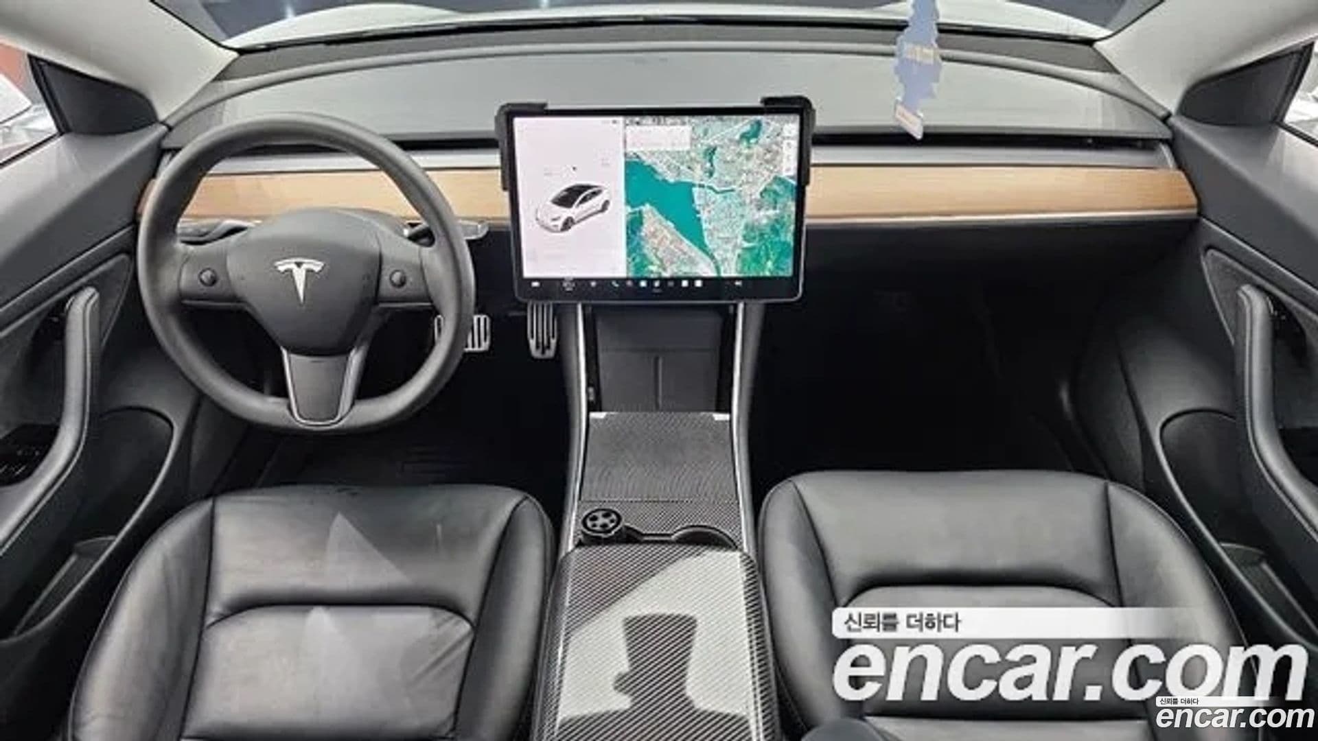 Main__Slider__Photo:Model 3 Tesla 2020.11-6