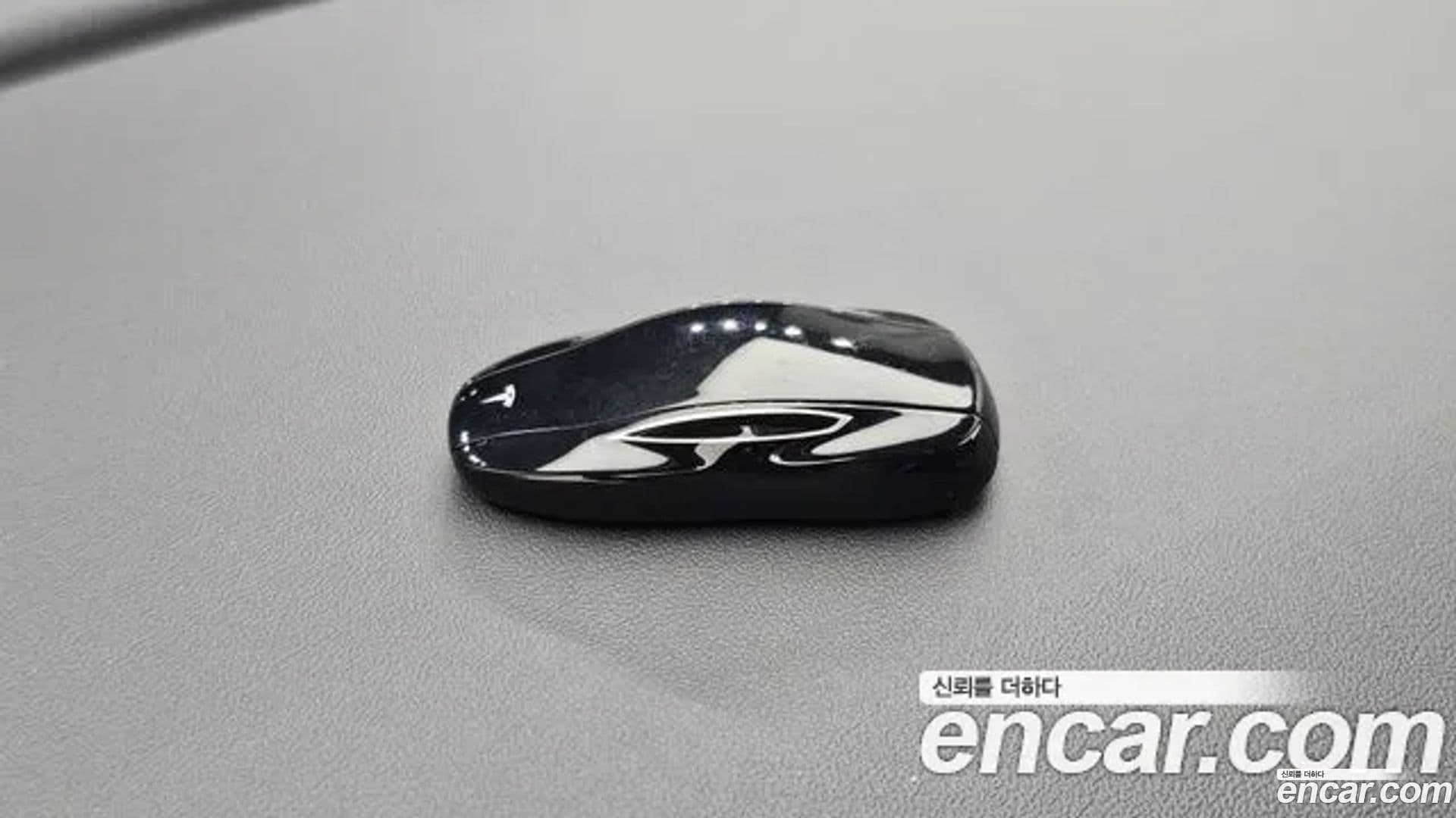 Main__Slider__Photo:Model 3 Tesla 2020.11-17